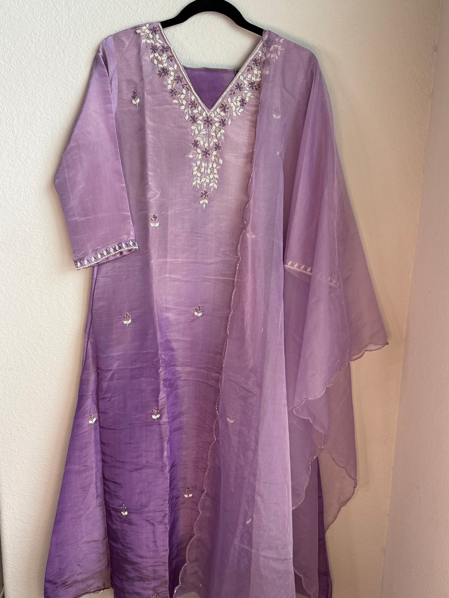 Lavendar pure tissue handwork butties A-line suit set