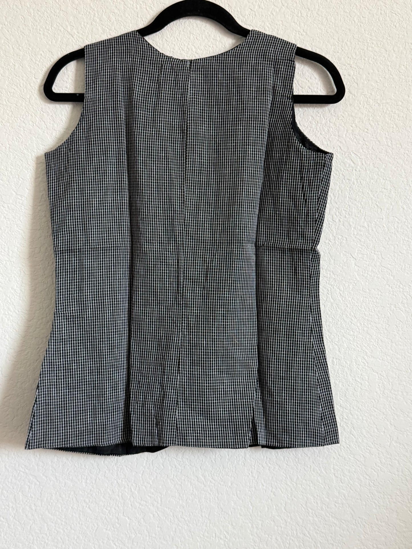 Black Cotton Checks Sleeveless Short Top