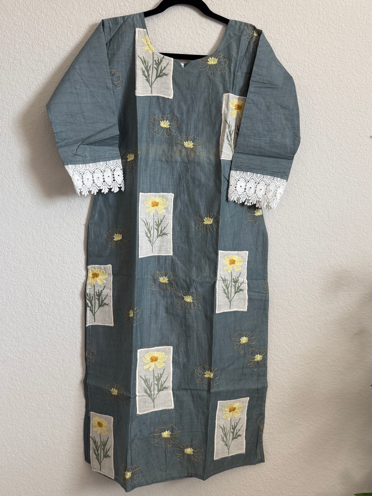 Gray Mul Chanderi Straight Cut Kurti - Lace Sleeves Pattern
