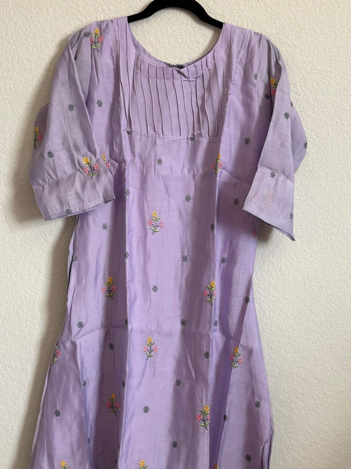 Lavendar Floral Embroidered Mul Chanderi A-line Kurti