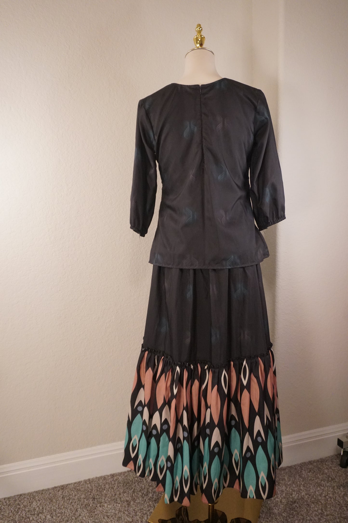 Black top with skirt - coord