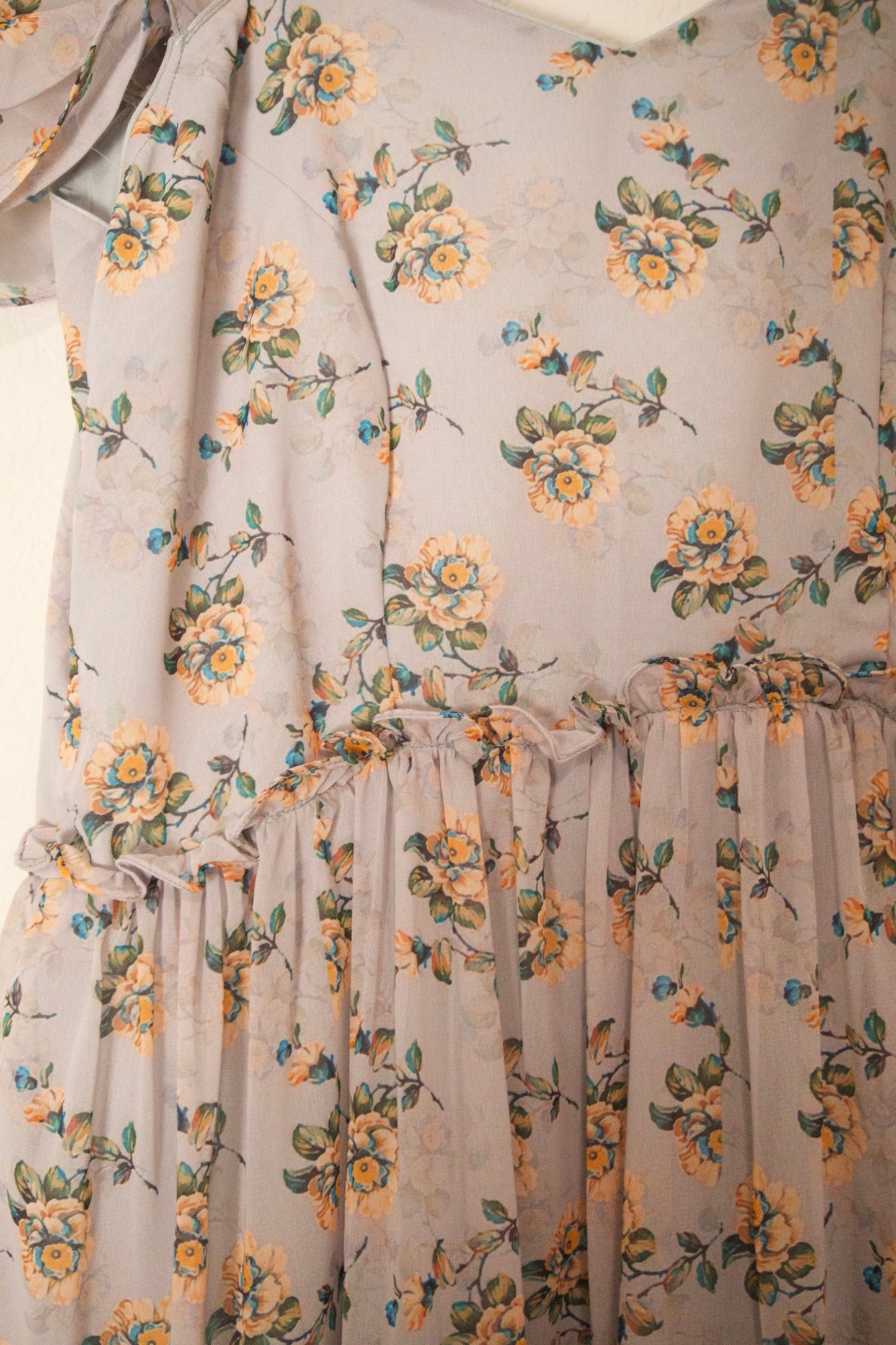 Gray georgette floral midi dress - swan sleeves