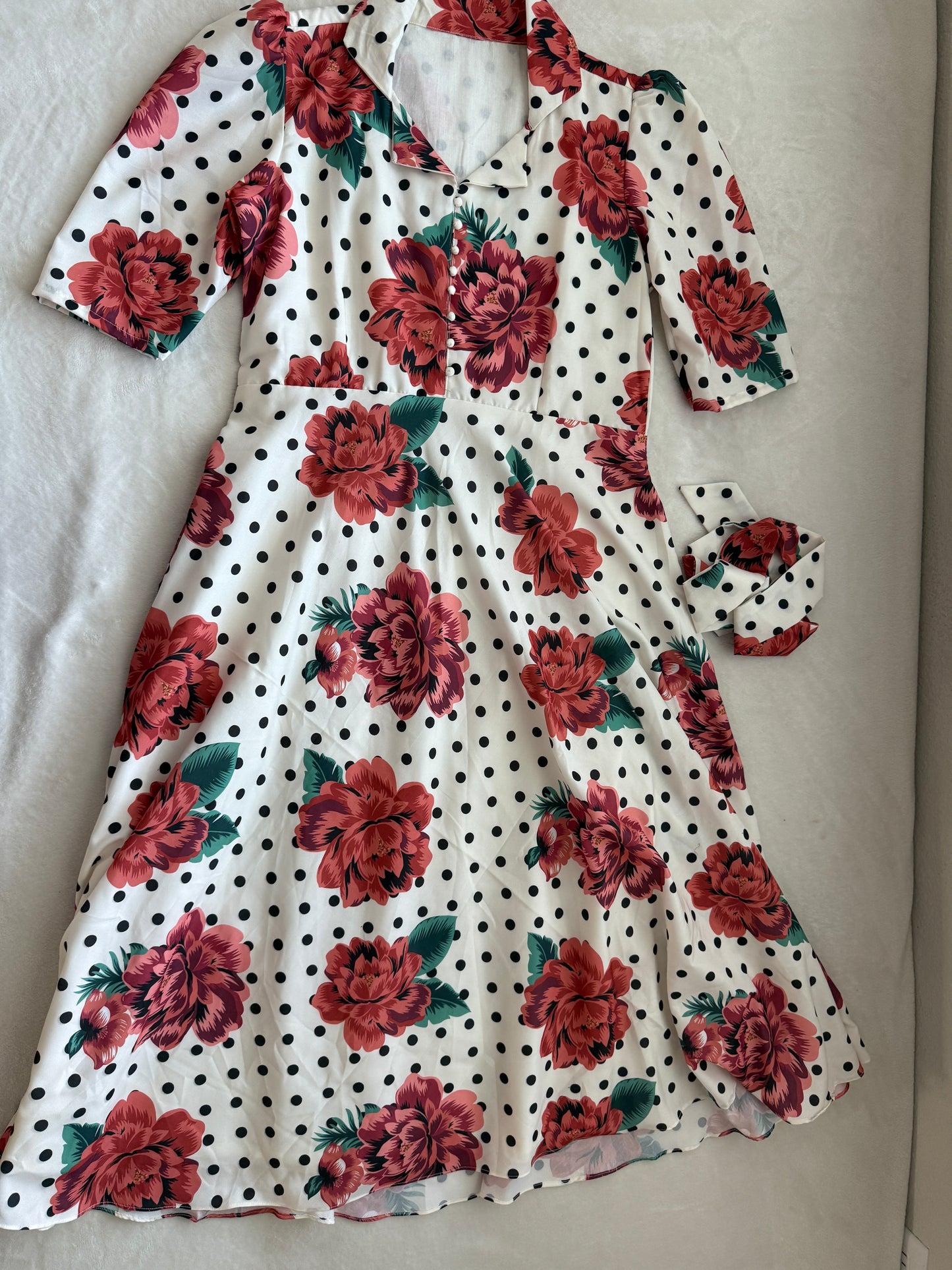Polka Dot & Floral Collared Midi Dress with Belt – Retro Summer Look
