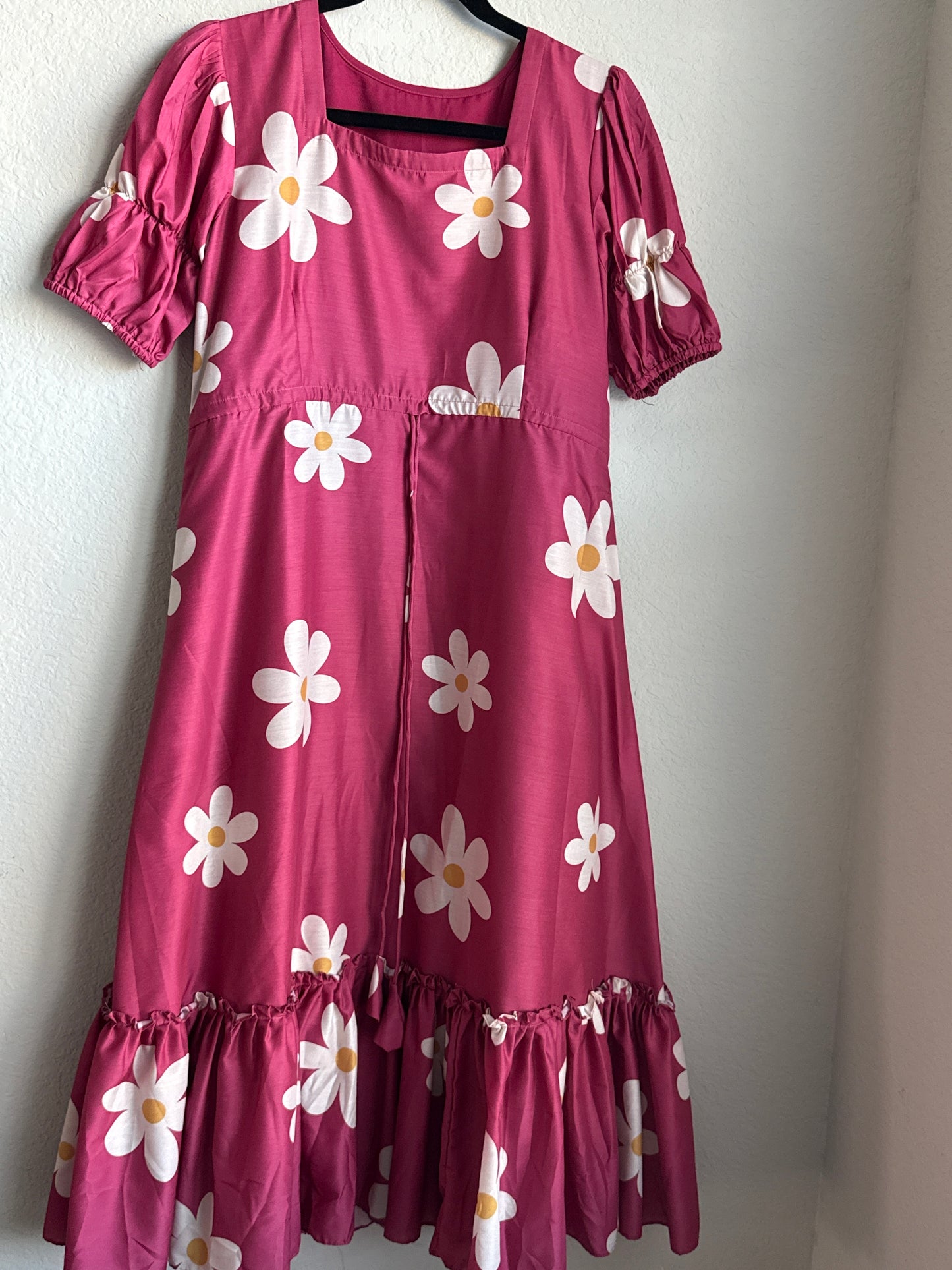 Pink Daisy Print Puff Sleeve Midi Dress with Ruffle Hem