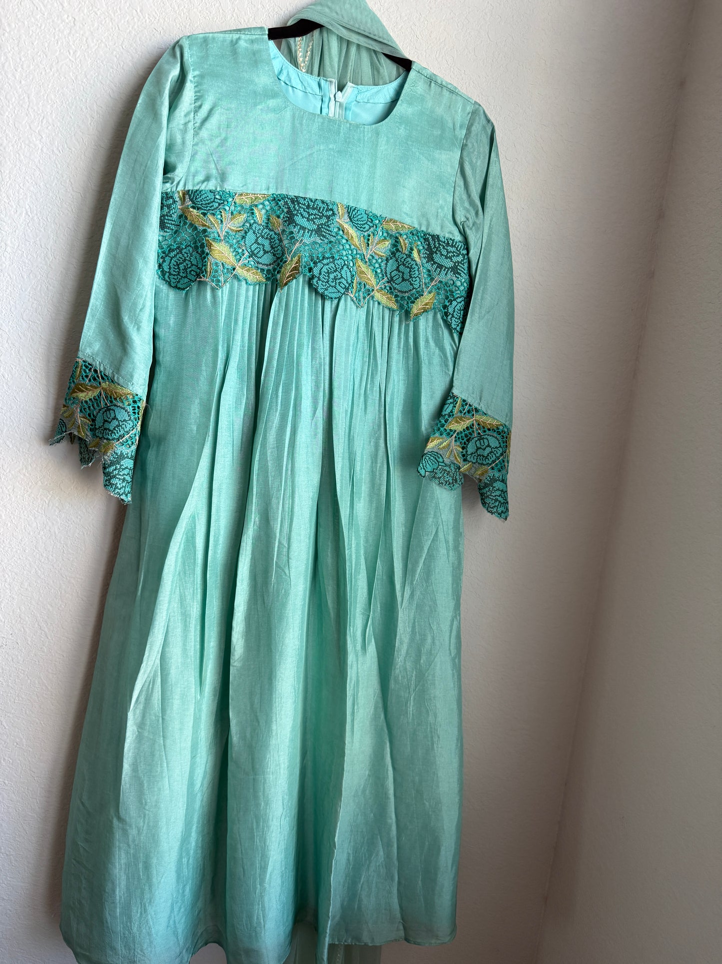 Sea green designer kurti set with net dupatta