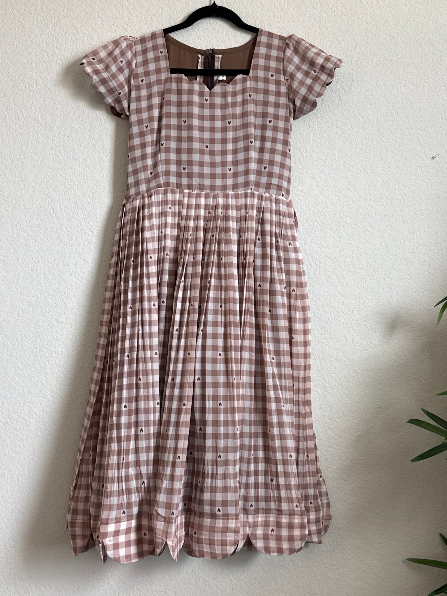Brown Floral Checks Georgette scallop style frock with short scallop sleeve (Copy)