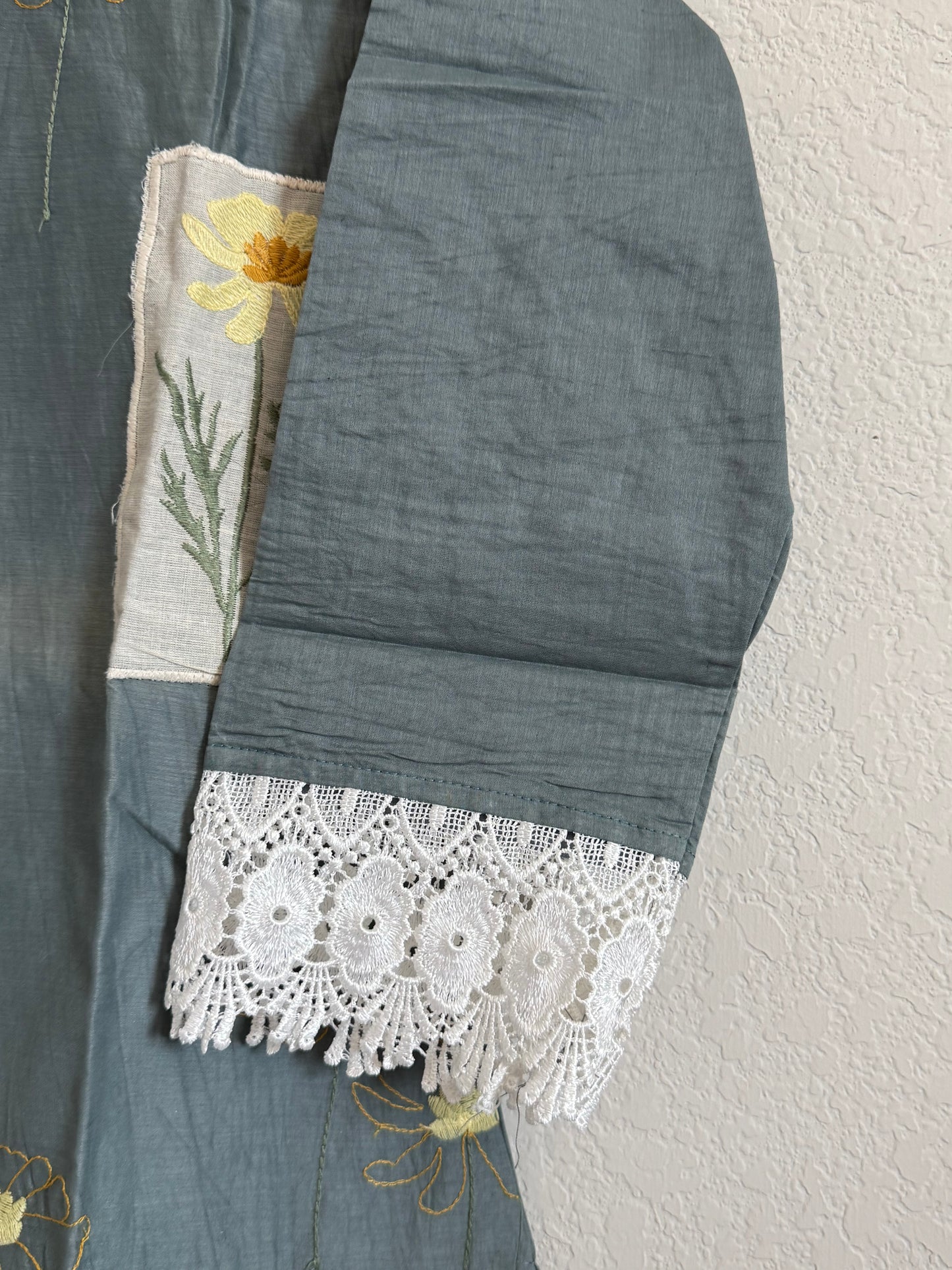 Gray Mul Chanderi Straight Cut Kurti - Lace Sleeves Pattern