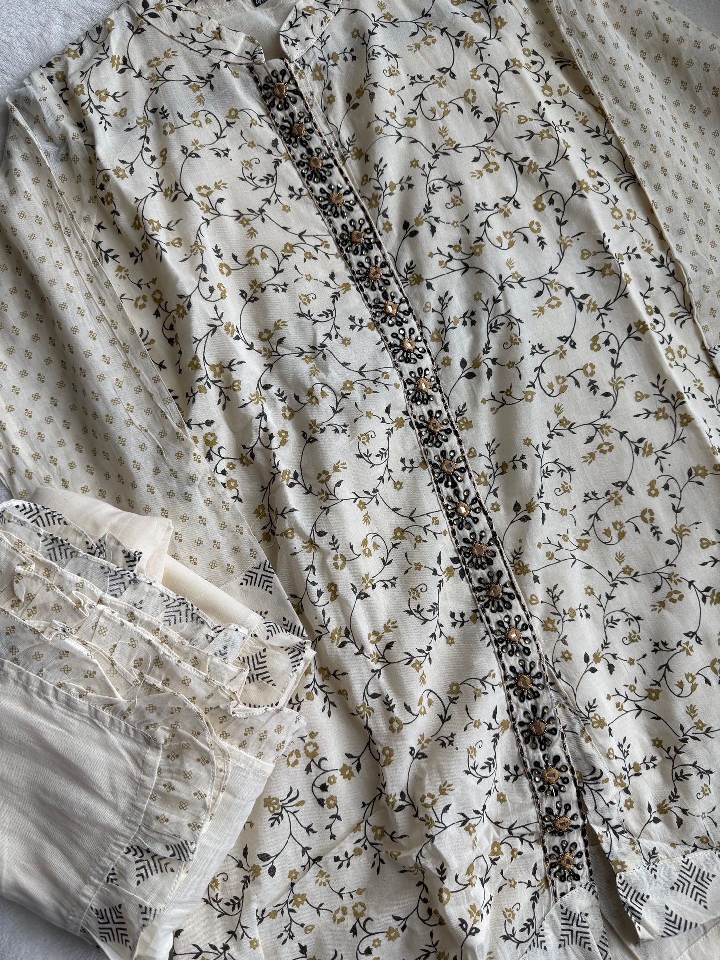 Cotton high low half white with green kurti set