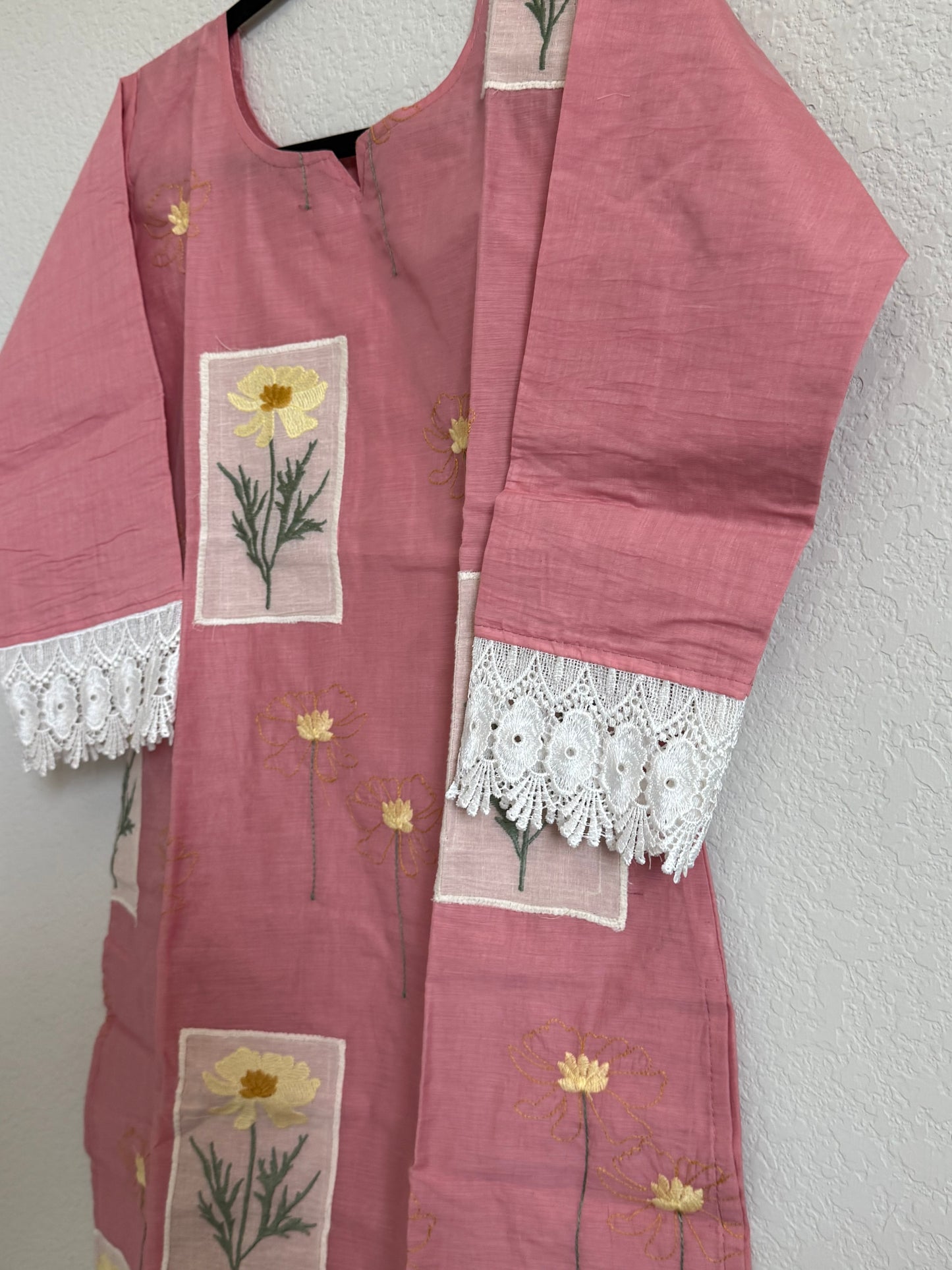 Peach Mul Chanderi Straight Cut Kurti - Lace Sleeves Pattern
