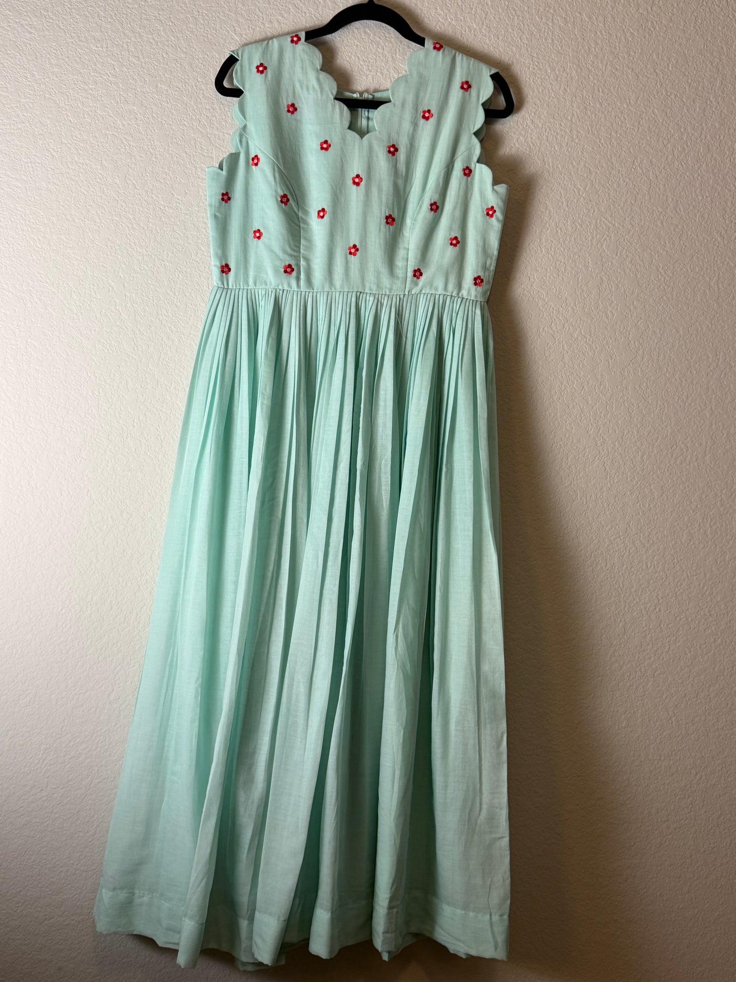 Sea Green Mul Cotton Scalloped Sleeveless Dress
