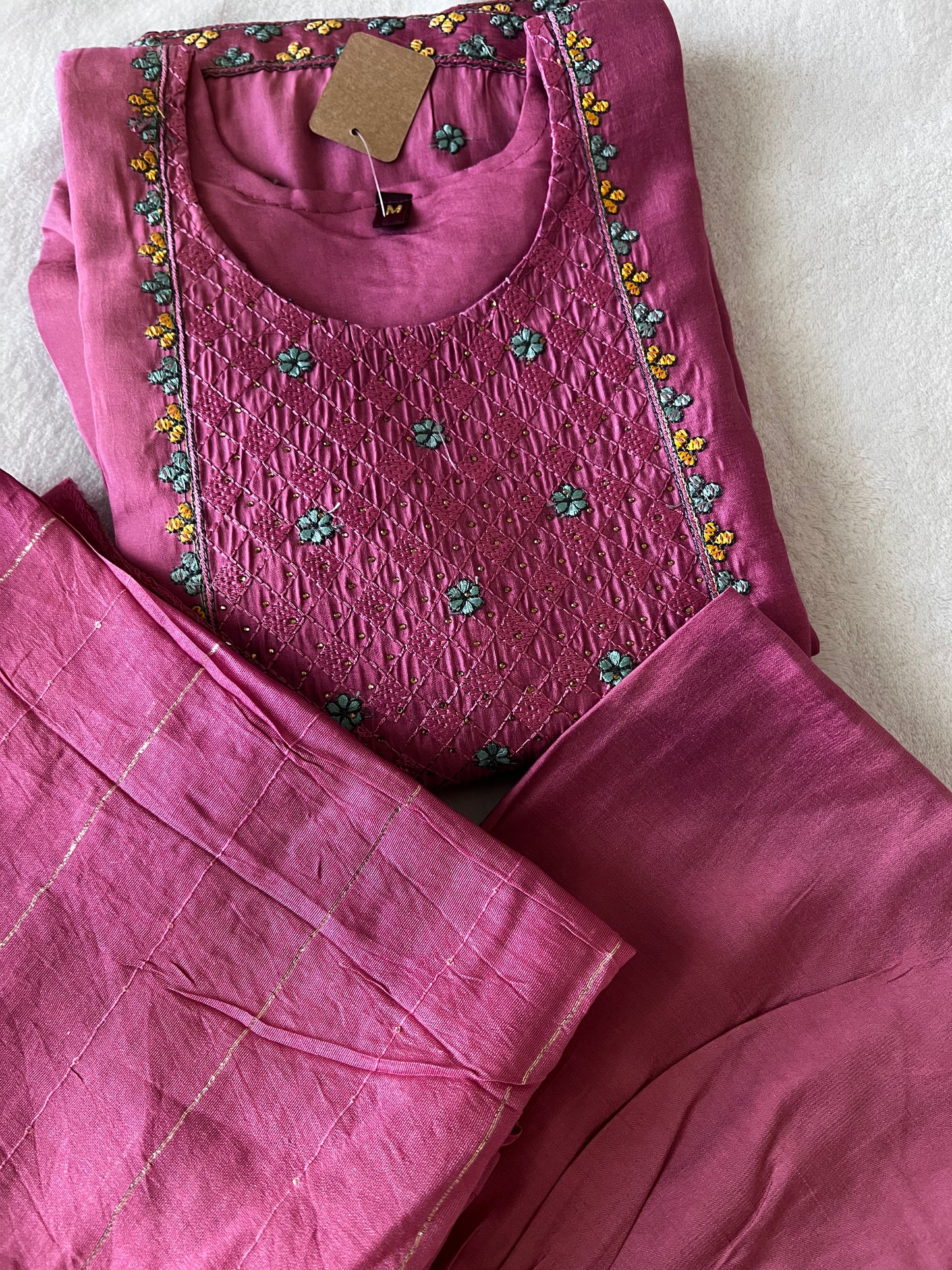 Mauve pink floral embroidery elegant kurti set
