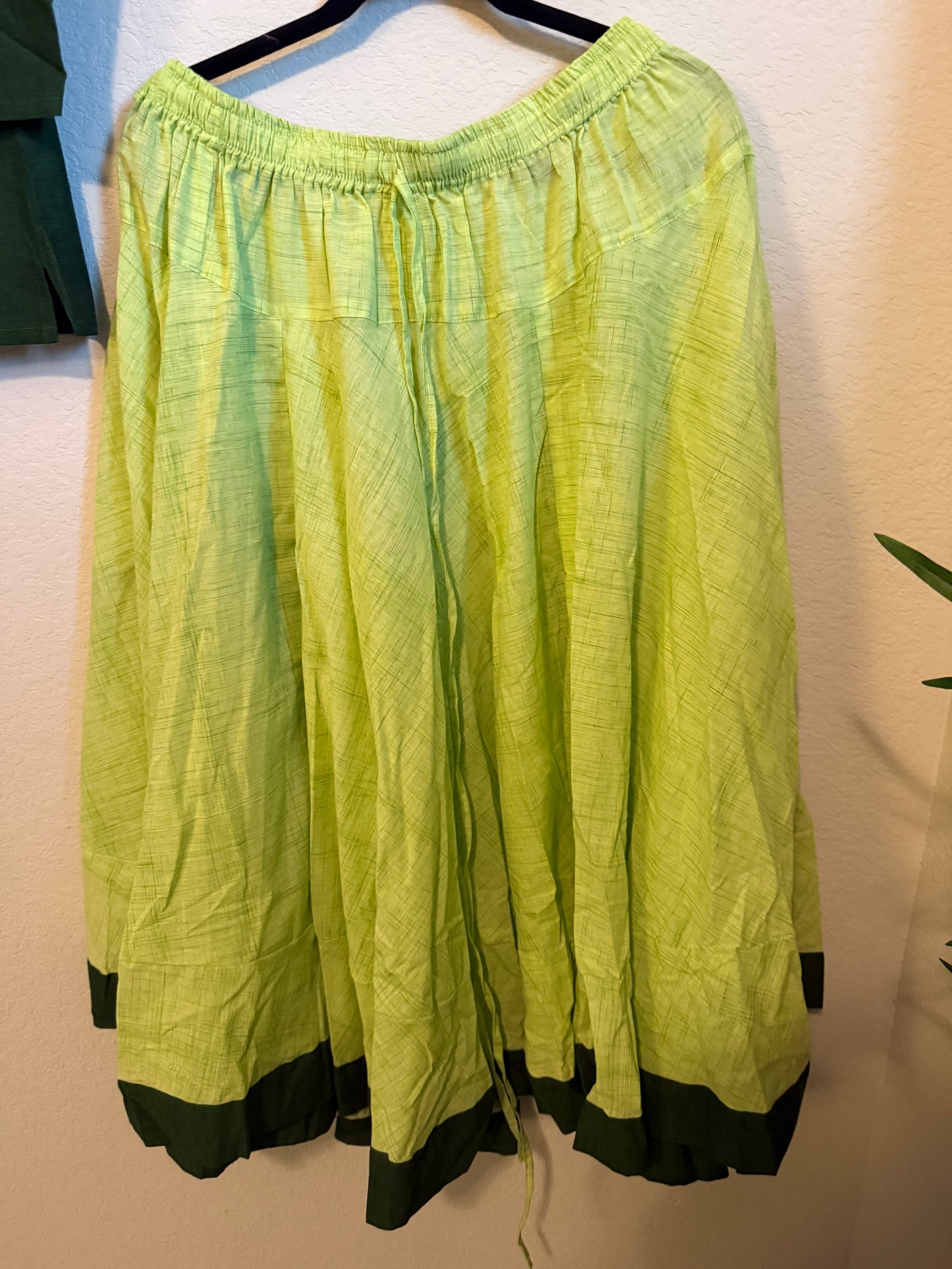 Pista green cotton skirt with green top - set