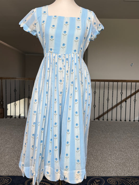 Blue Floral Georgette scallop style frock with short scallop sleeve