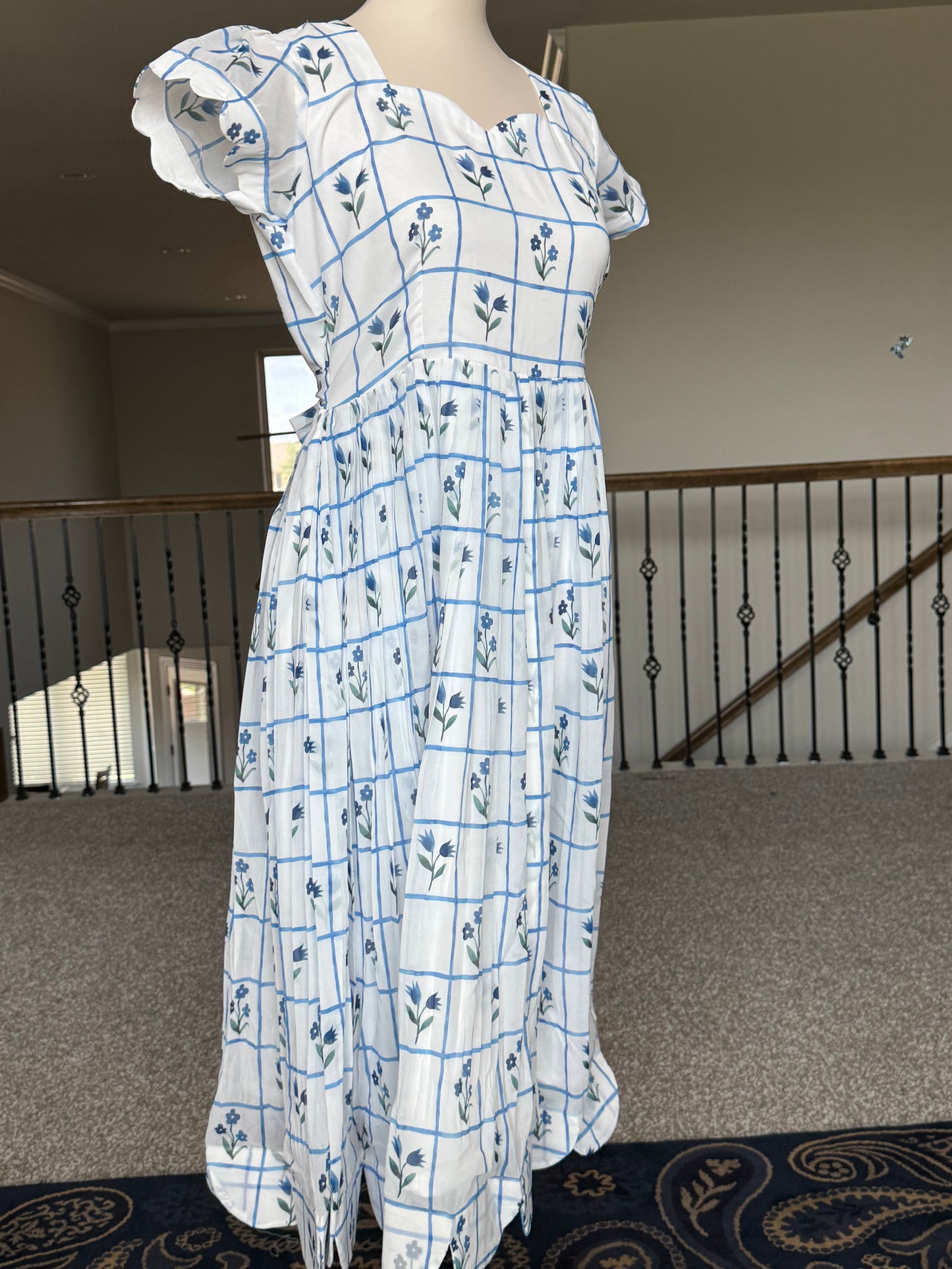 White and Blue Floral Georgette scallop style frock with short scallop sleeve