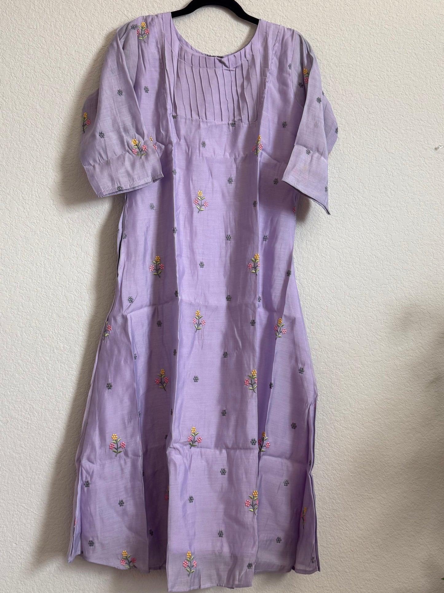 Lavendar Floral Embroidered Mul Chanderi A-line Kurti