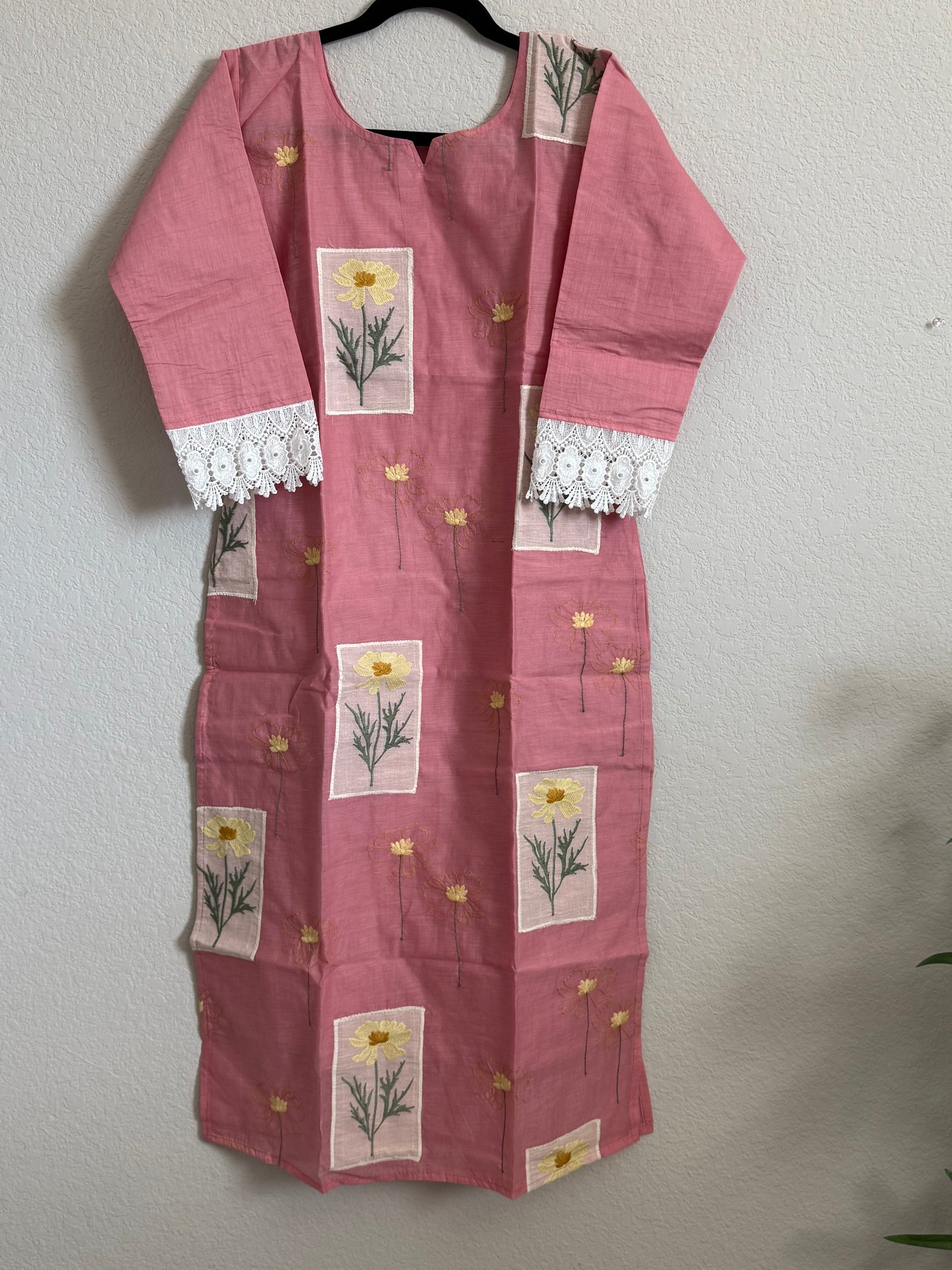 Peach Mul Chanderi Straight Cut Kurti - Lace Sleeves Pattern