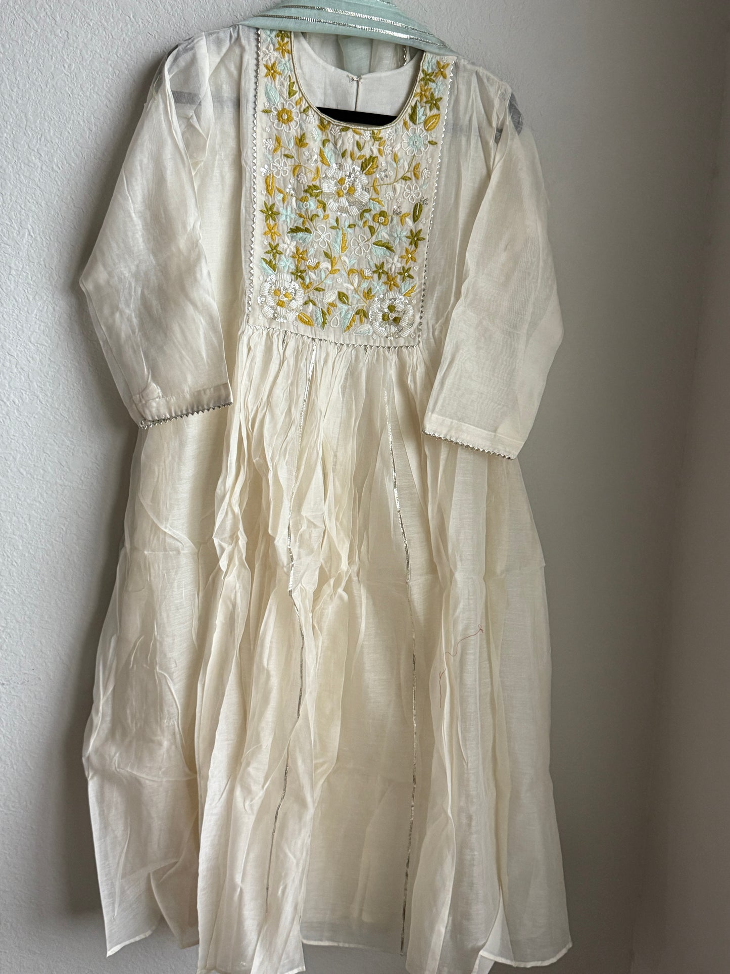 Ivory Mul Chanderi Anarkali Kurti Set – Elegant & Lightweight Festive Wear