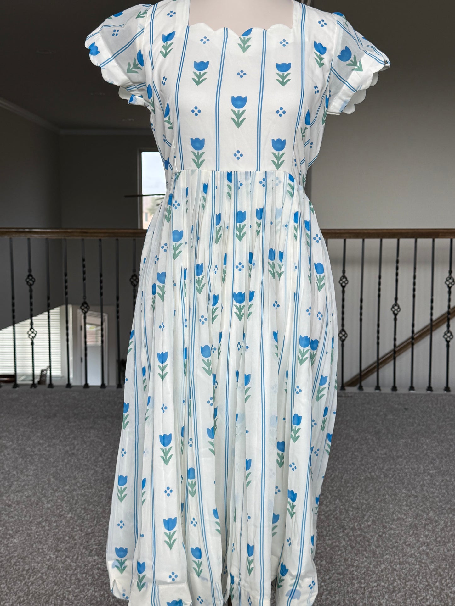 Half White Floral Georgette scallop style frock with short scallop sleeve