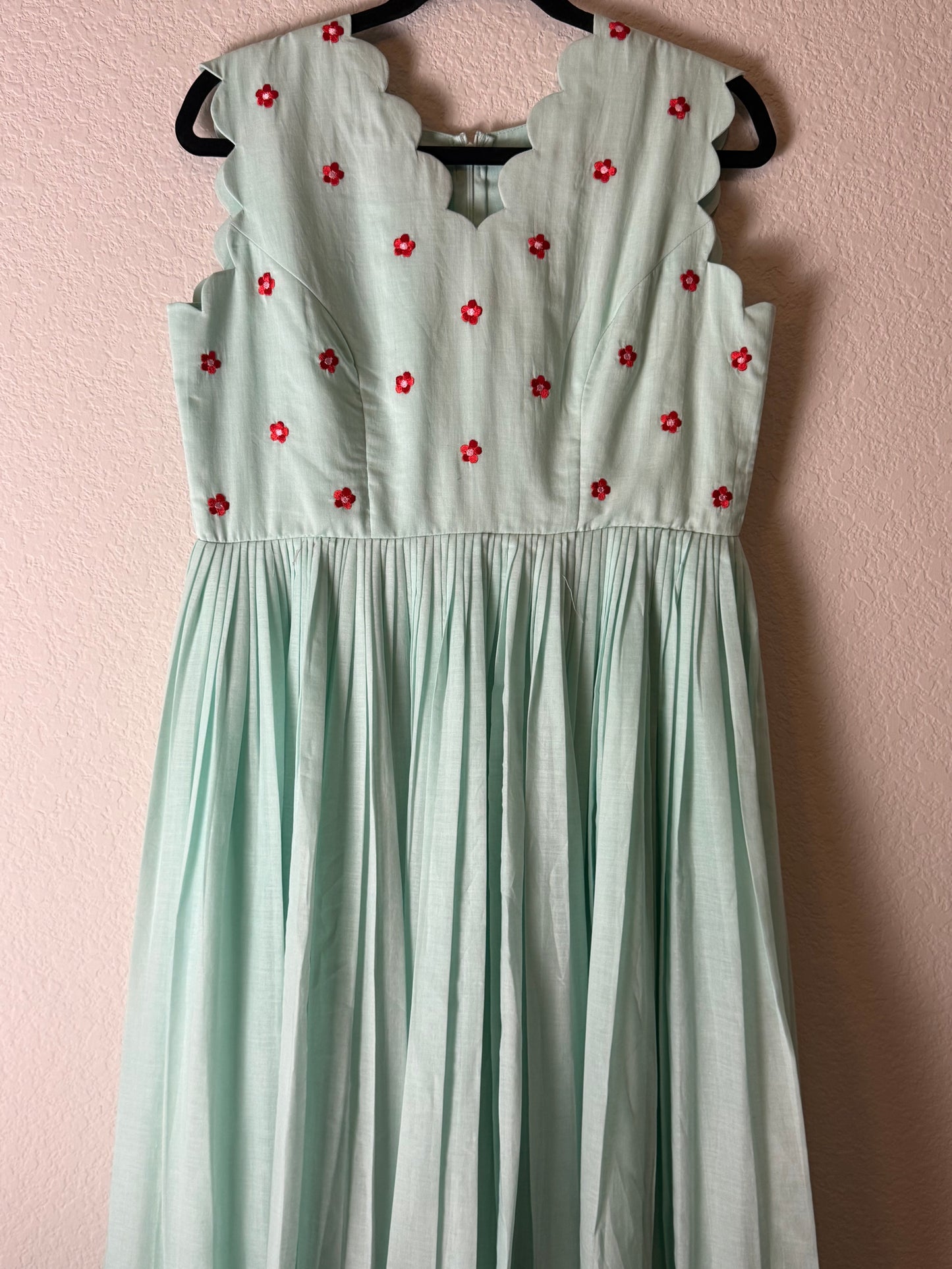 Sea Green Mul Cotton Scalloped Sleeveless Dress