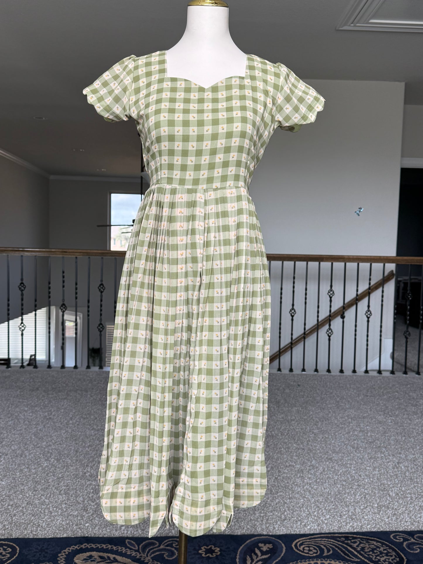 Green Floral Checks Georgette scallop style frock with short scallop sleeve