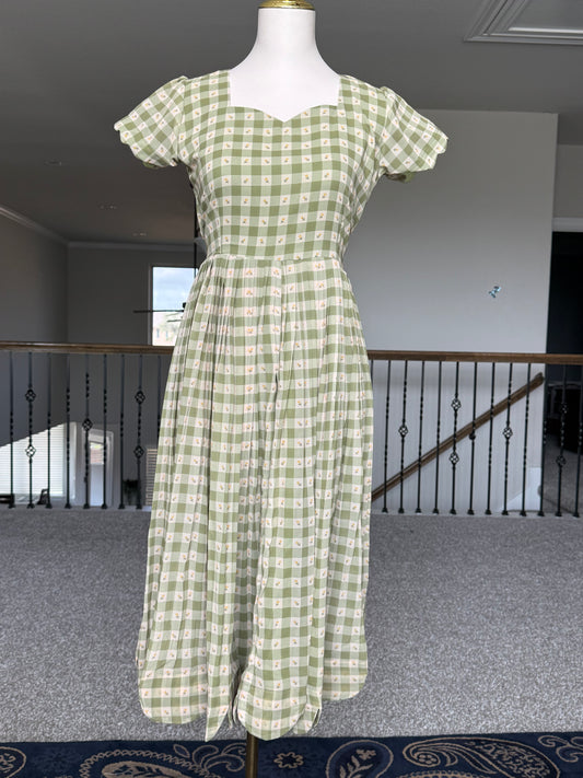 Green Floral Checks Georgette scallop style frock with short scallop sleeve