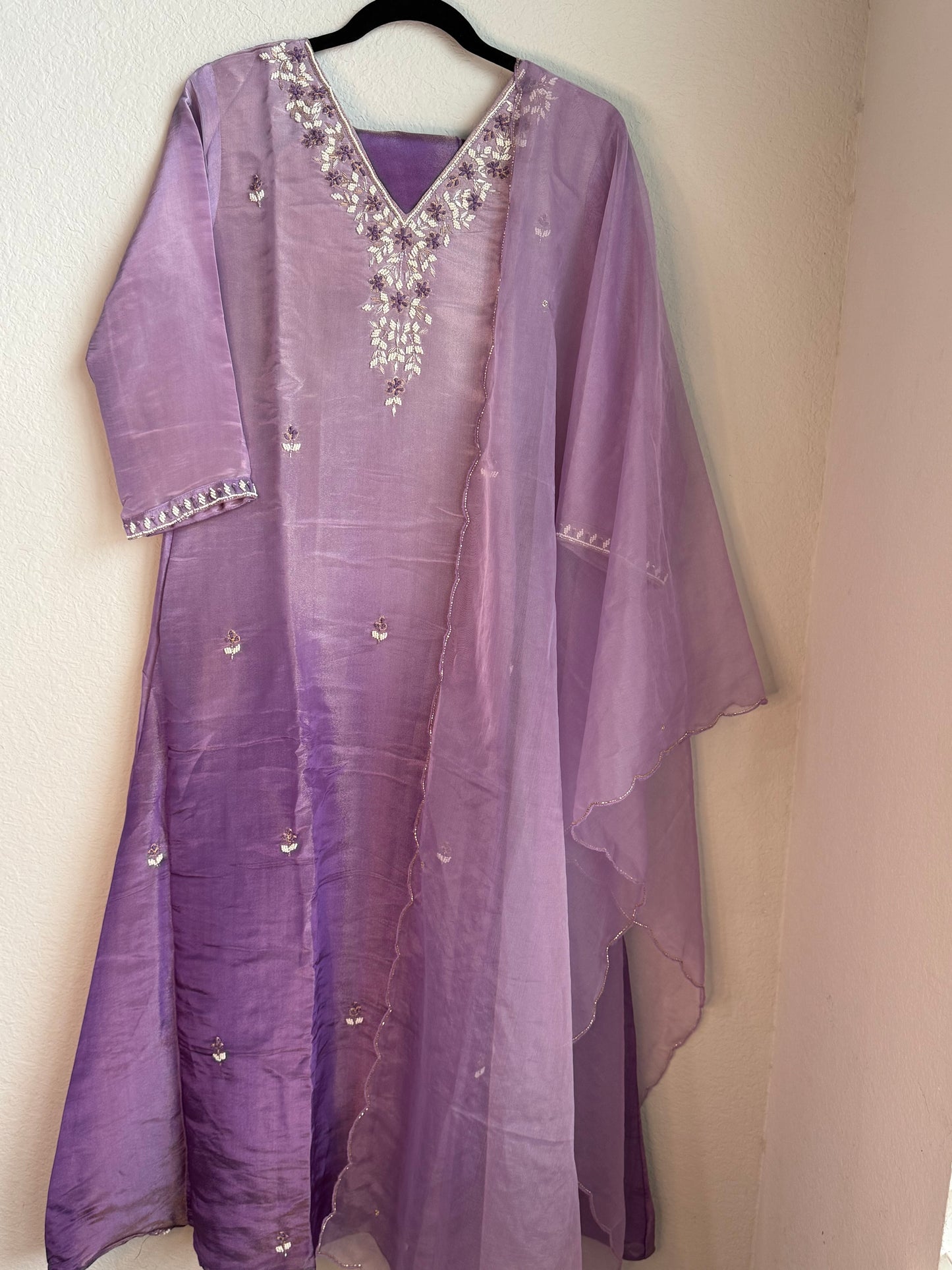 Lavendar pure tissue handwork butties A-line suit set