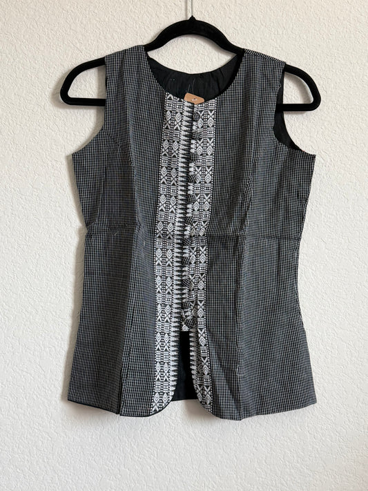 Black Cotton Checks Sleeveless Short Top