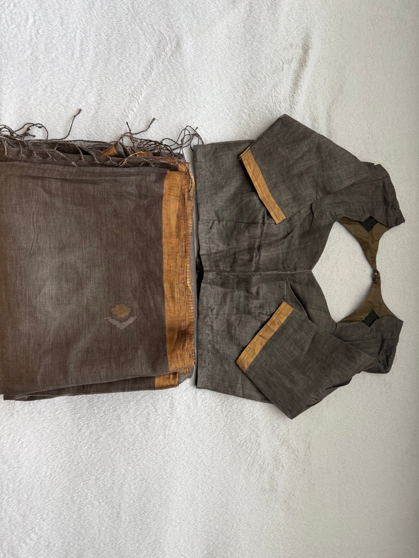 Ash Shade Lenin Handloom Jamdani Saree - with handloom mark