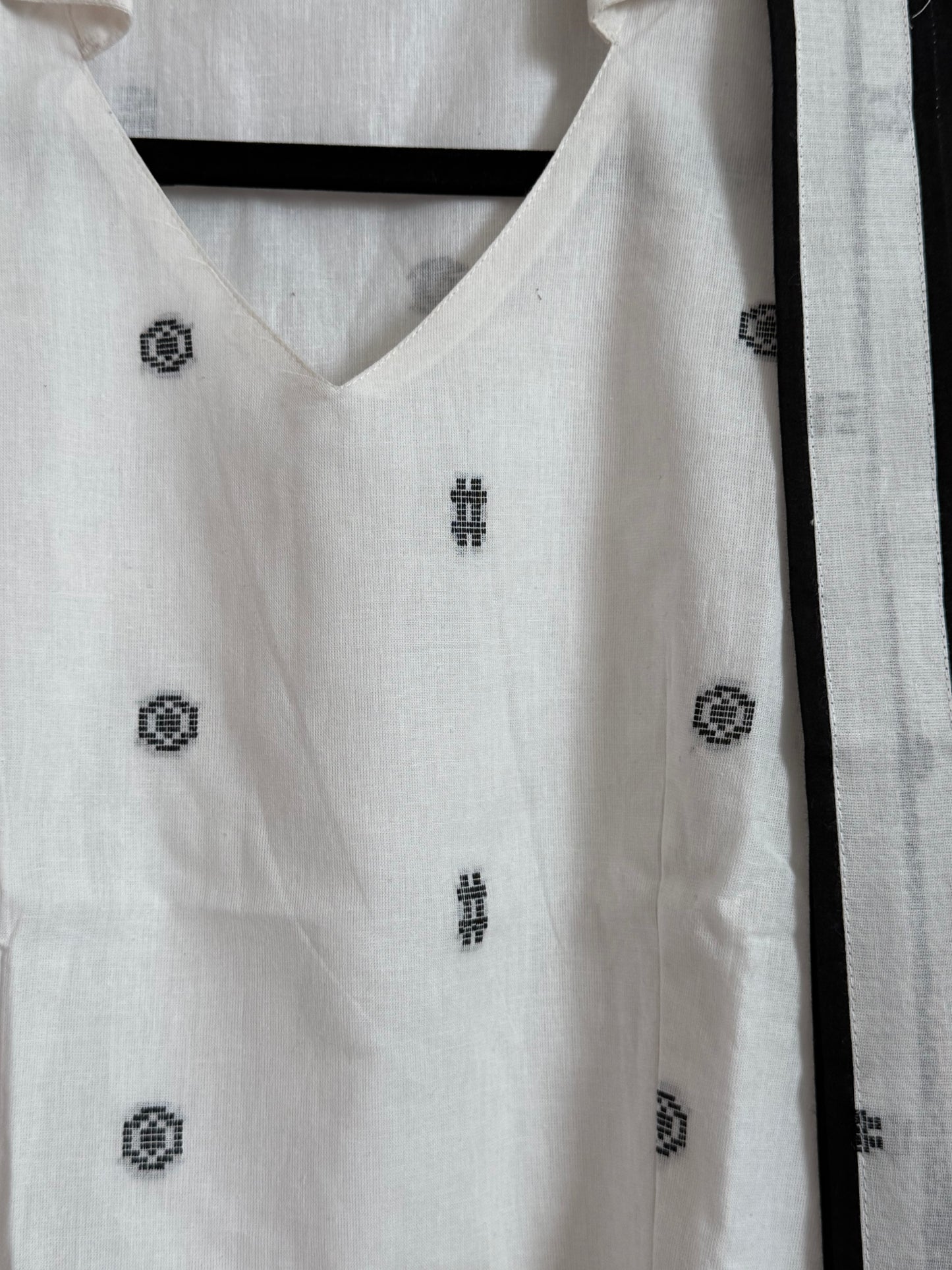 White and Black Sleeveless Cotton Dress with Belt - Sleeves available