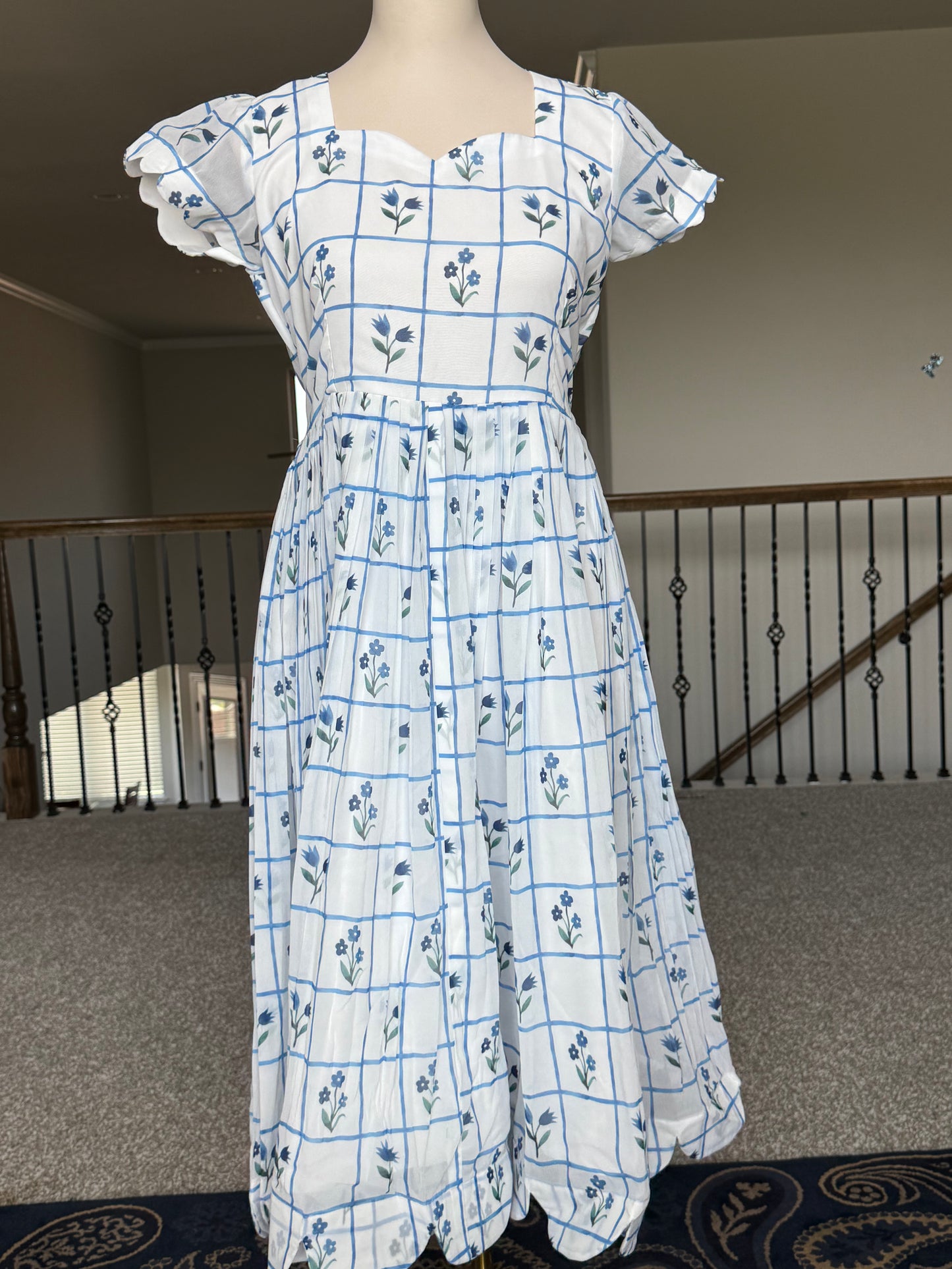 White and Blue Floral Georgette scallop style frock with short scallop sleeve