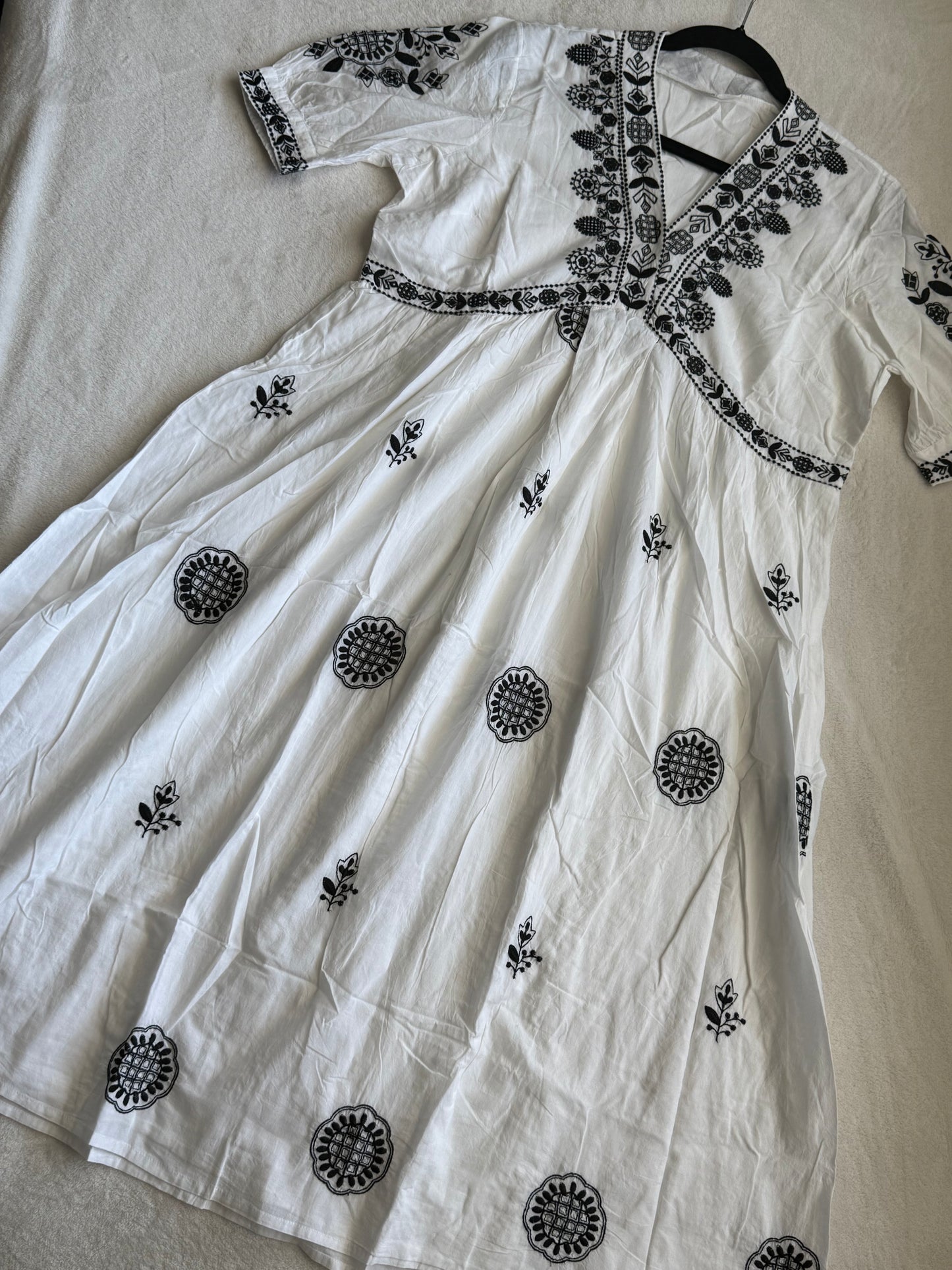 White and black cotton one piece dress