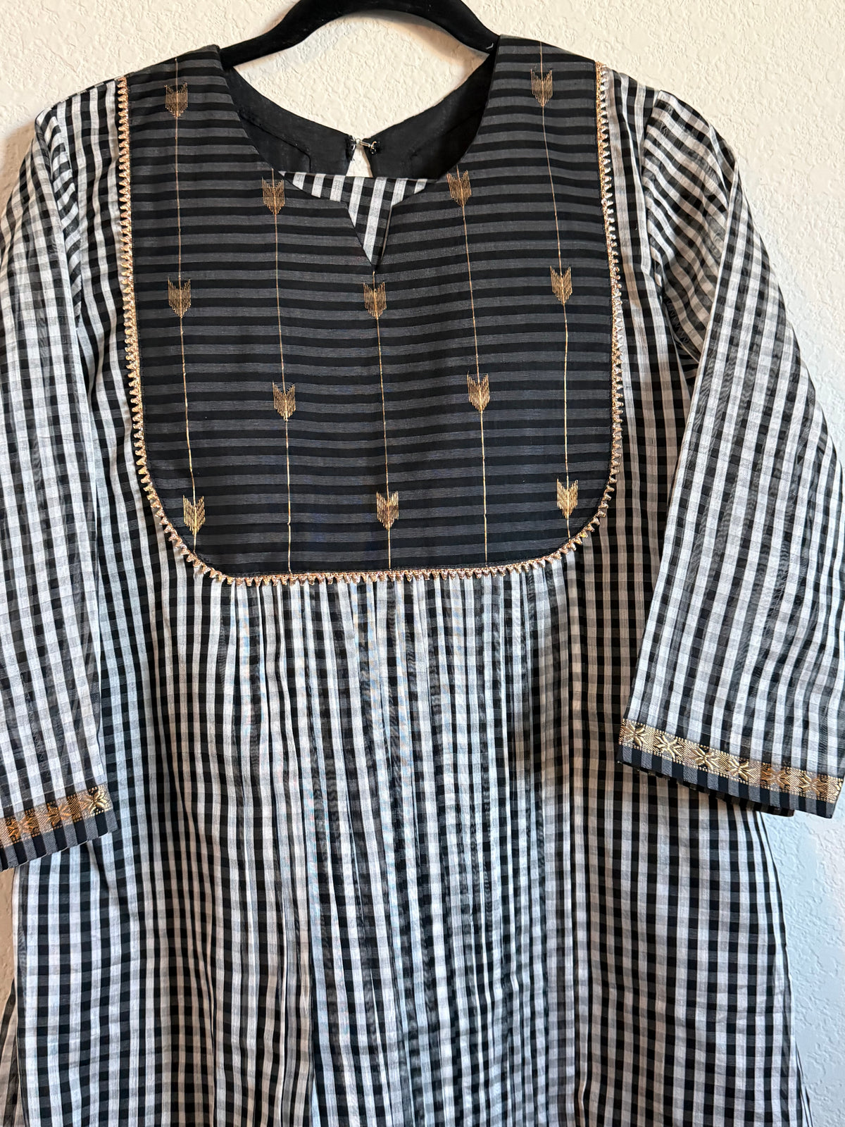 Black Maheshwari Silk Handloom Checks Coord Set