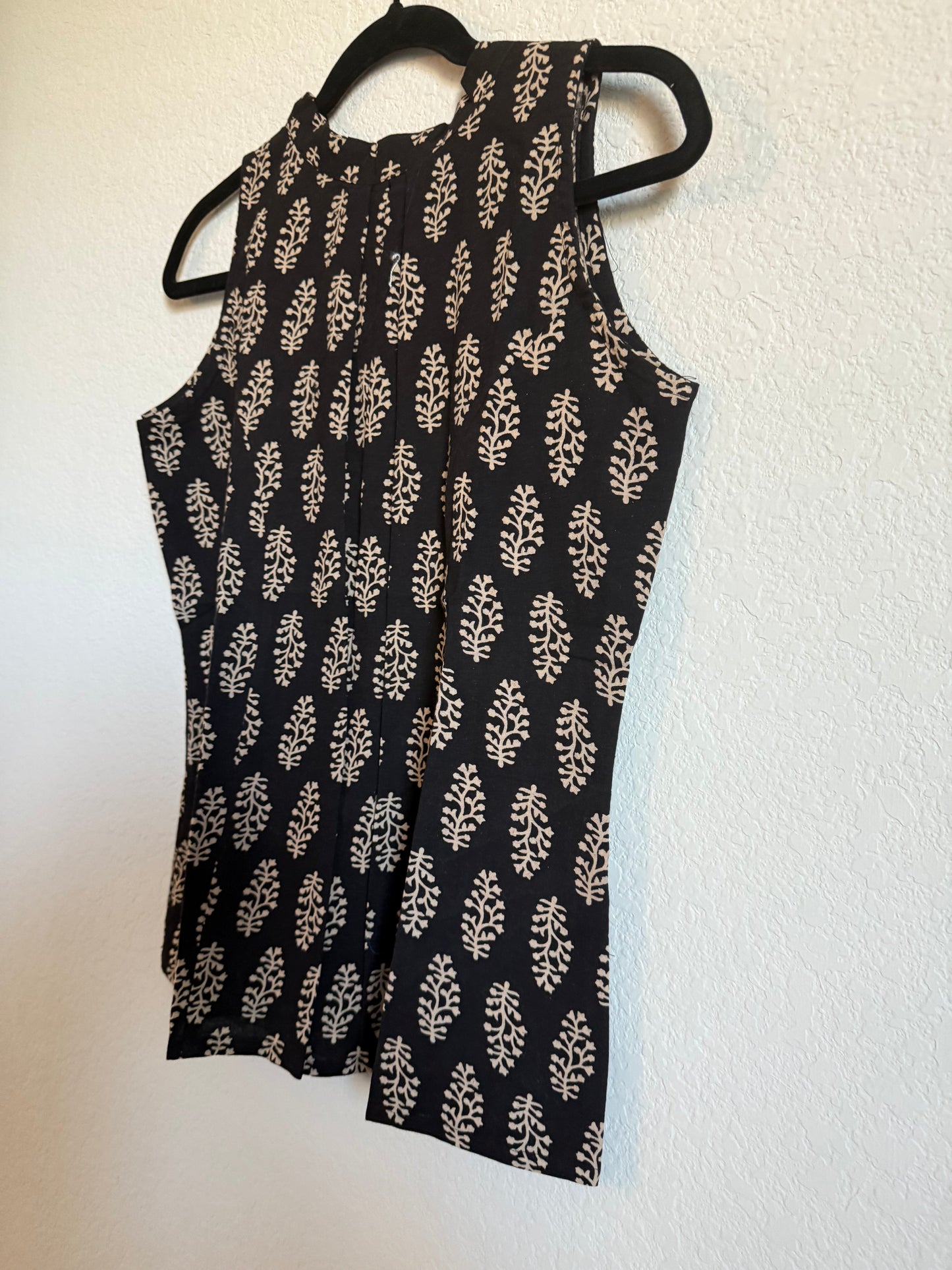 Black Cotton Sleeveless Halter Neck Short Top