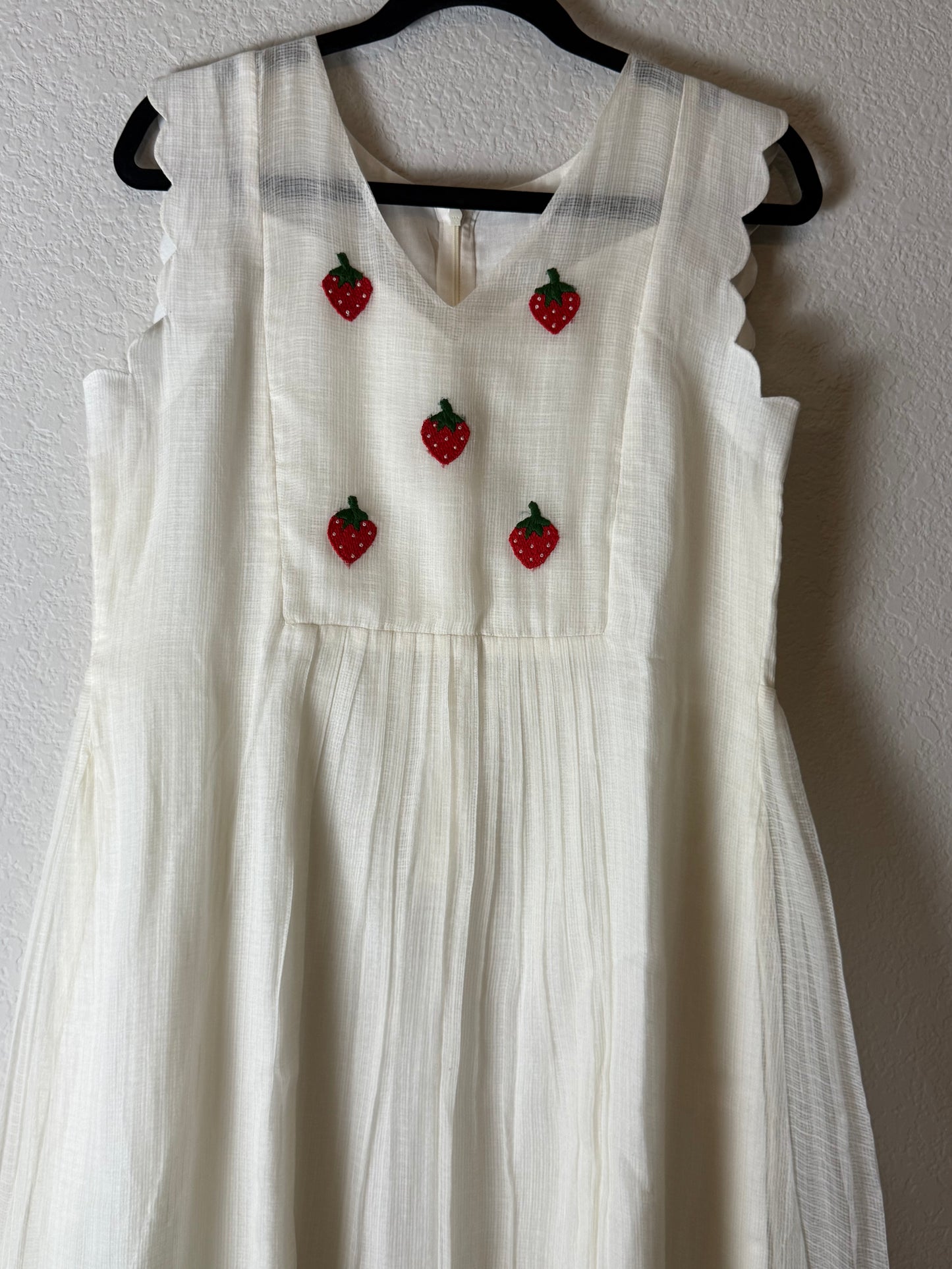 White Kota Embroidered Scalloped Sleeveless Dress