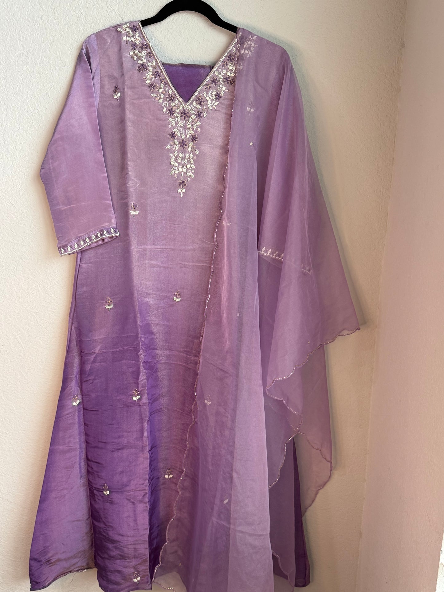 Lavendar pure tissue handwork butties A-line suit set