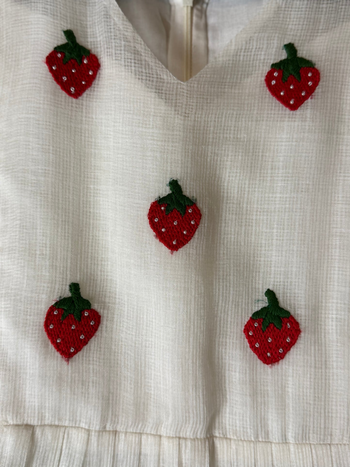 White Kota Embroidered Scalloped Sleeveless Dress