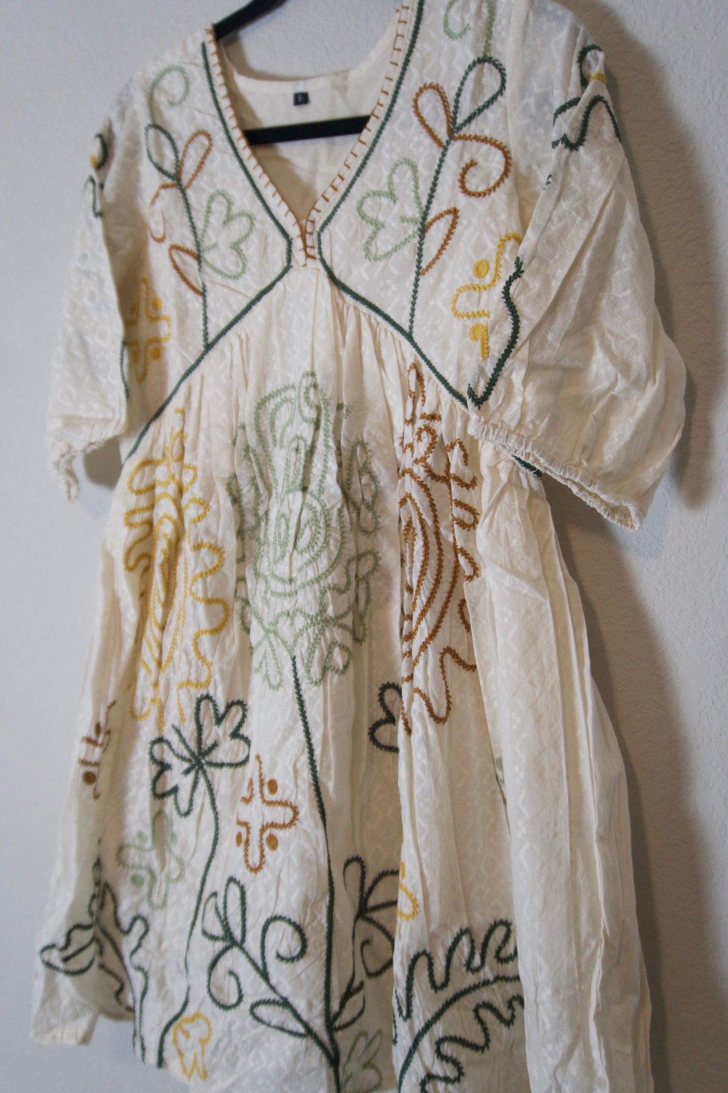 White cotton embroidery short dress