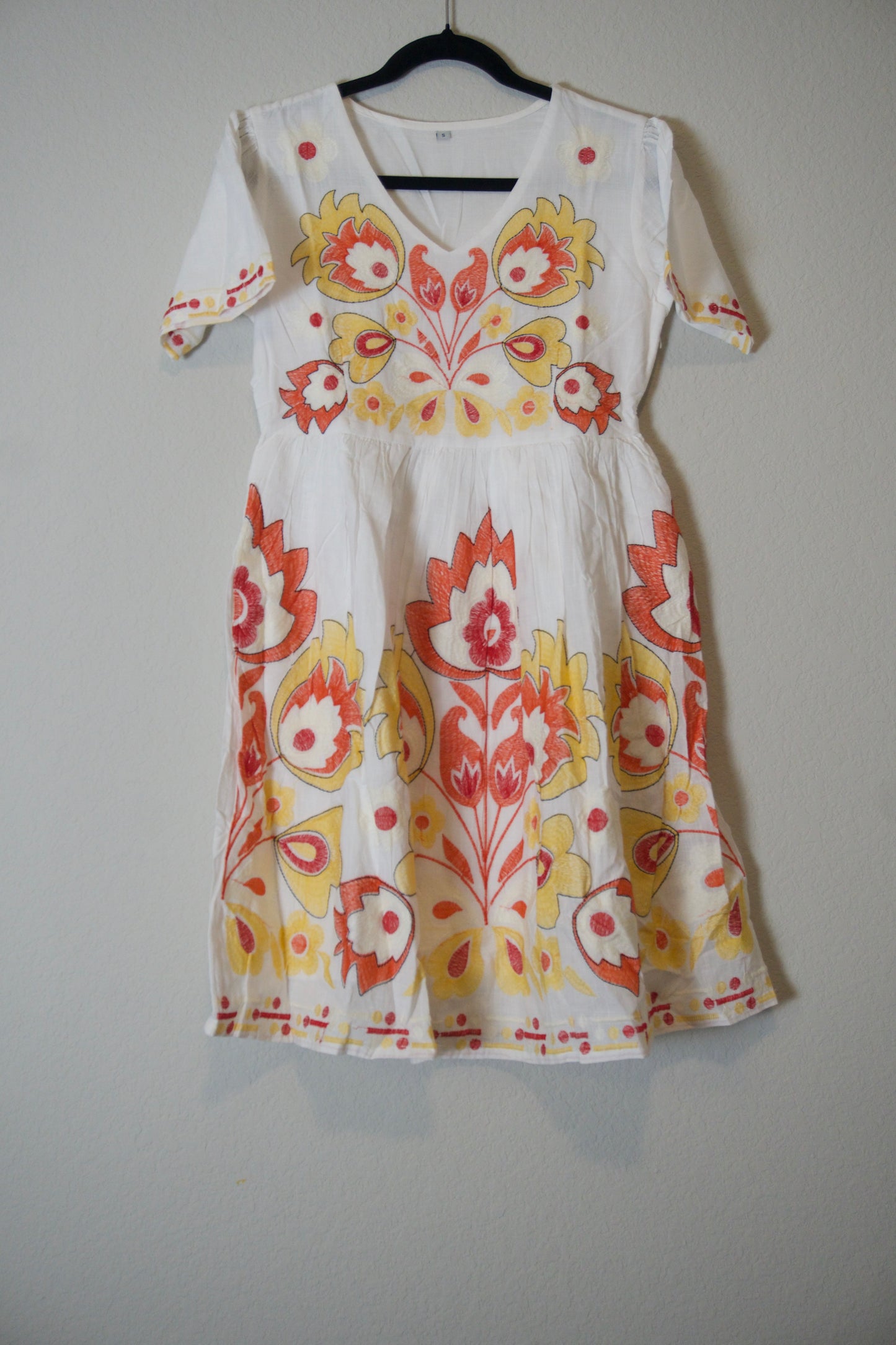 White red yellow cotton embroidery short dress