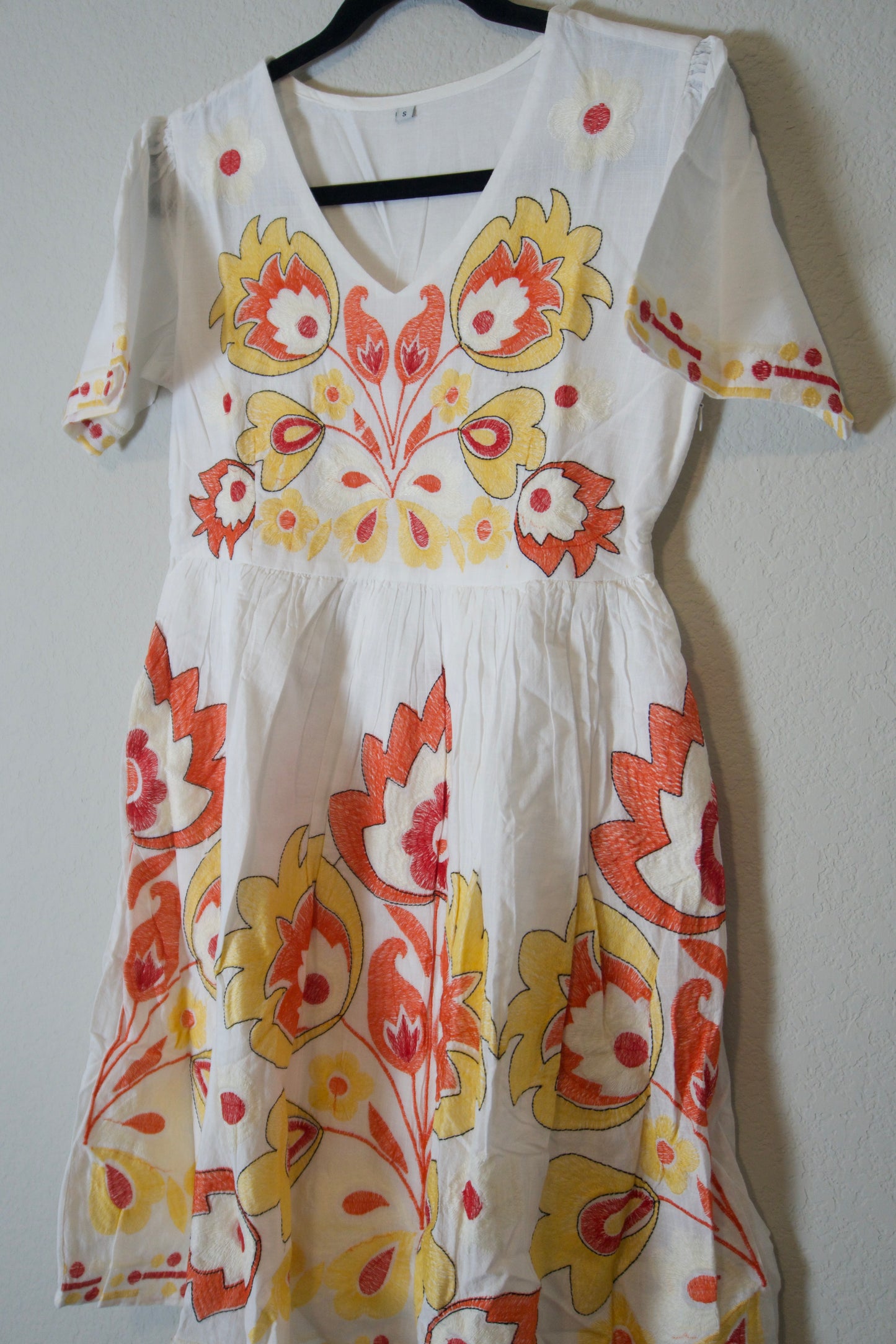 White red yellow cotton embroidery short dress