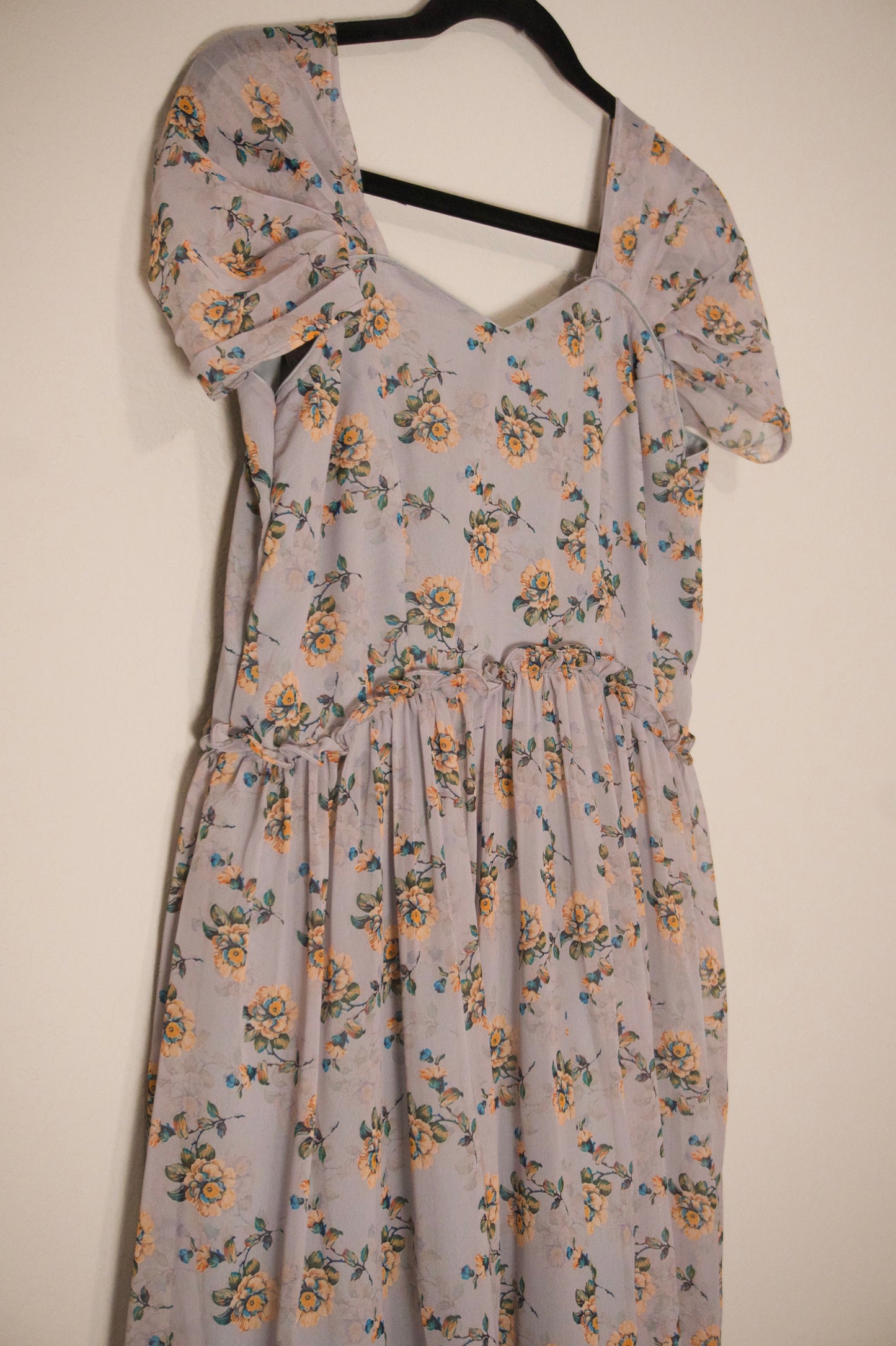 Gray georgette floral midi dress - swan sleeves