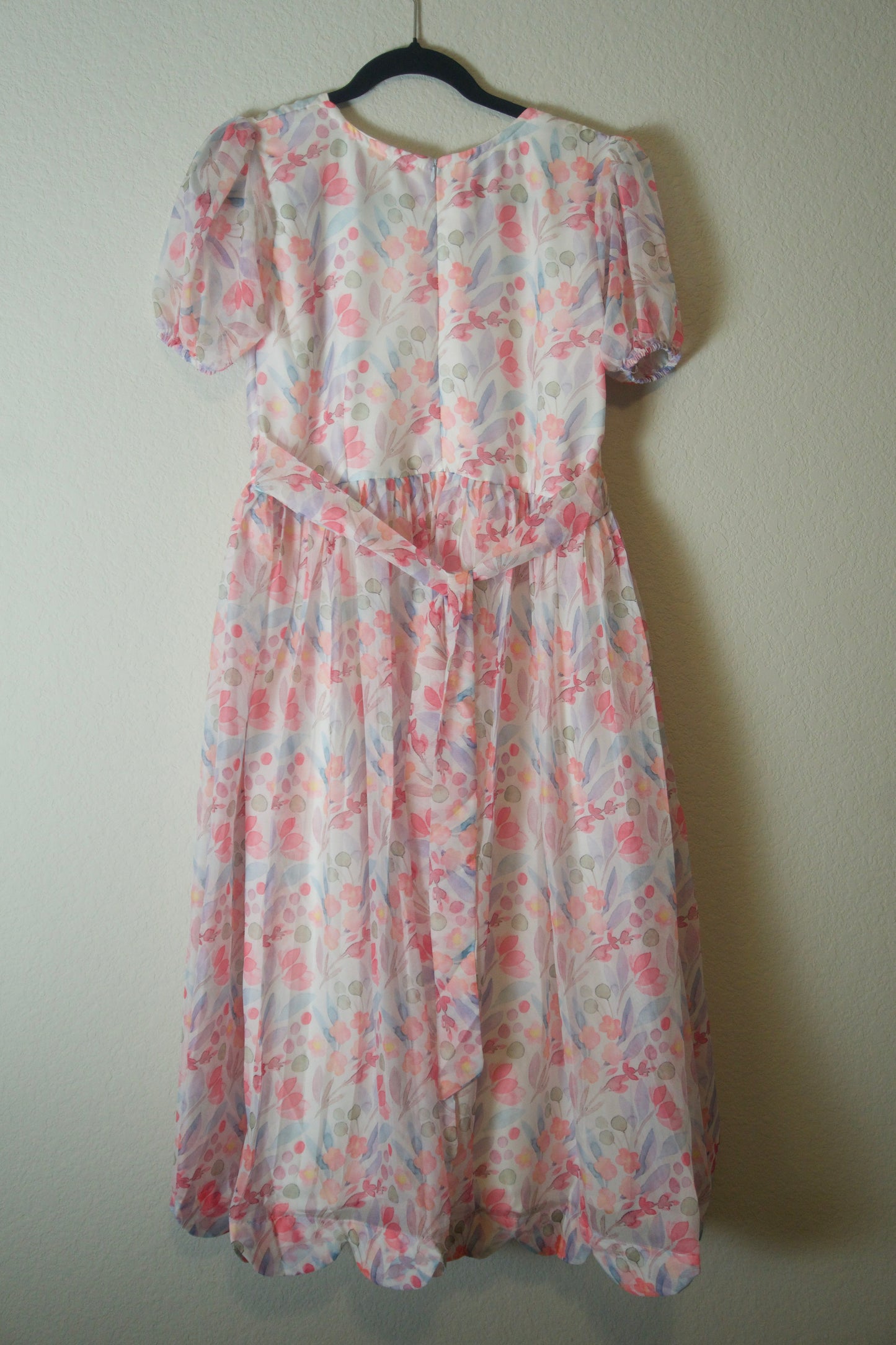 White Floral Soft Georgette Flowy Frock - Scalloped Flare