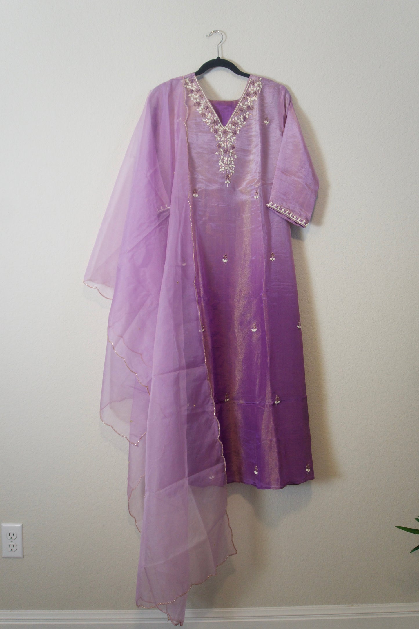 Lavendar ombre pure tissue handwork butties A-line suit set