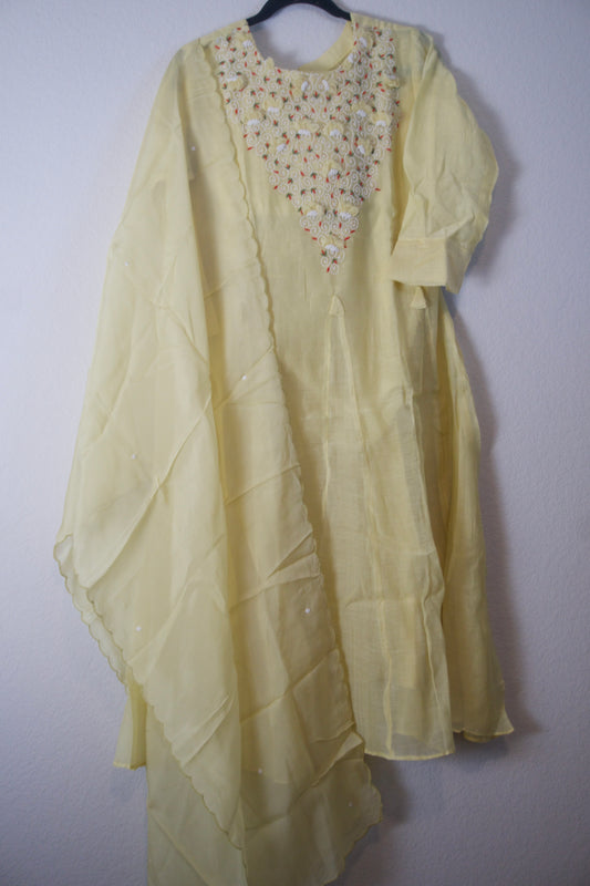 Pastel Yellow Mul Chanderi Kurti Set with Pearl Work and Organza Dupatta – Festive Indian Designer Suit