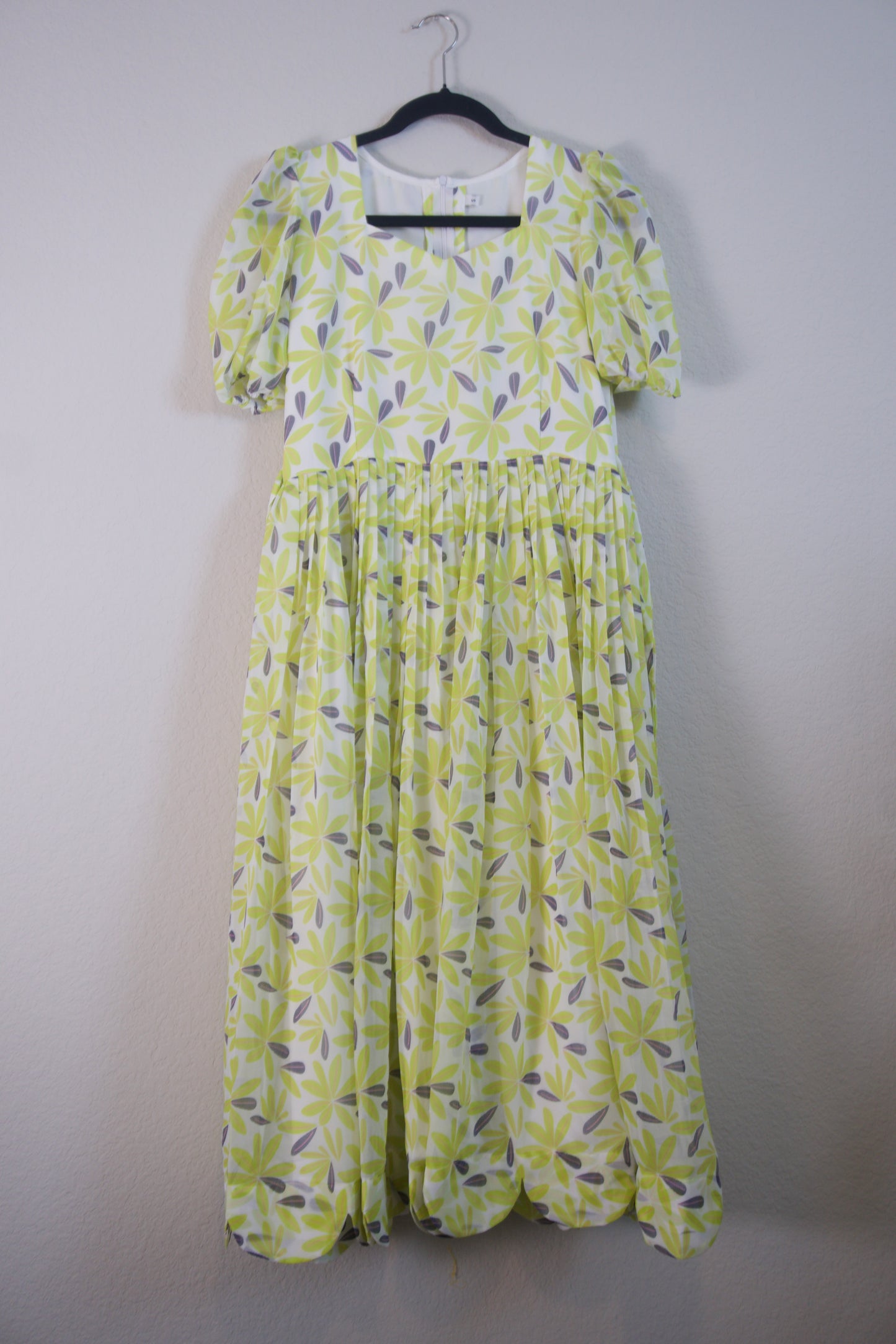White and Green Floral Georgette Scallop flare frock with elbow elastic sleeves