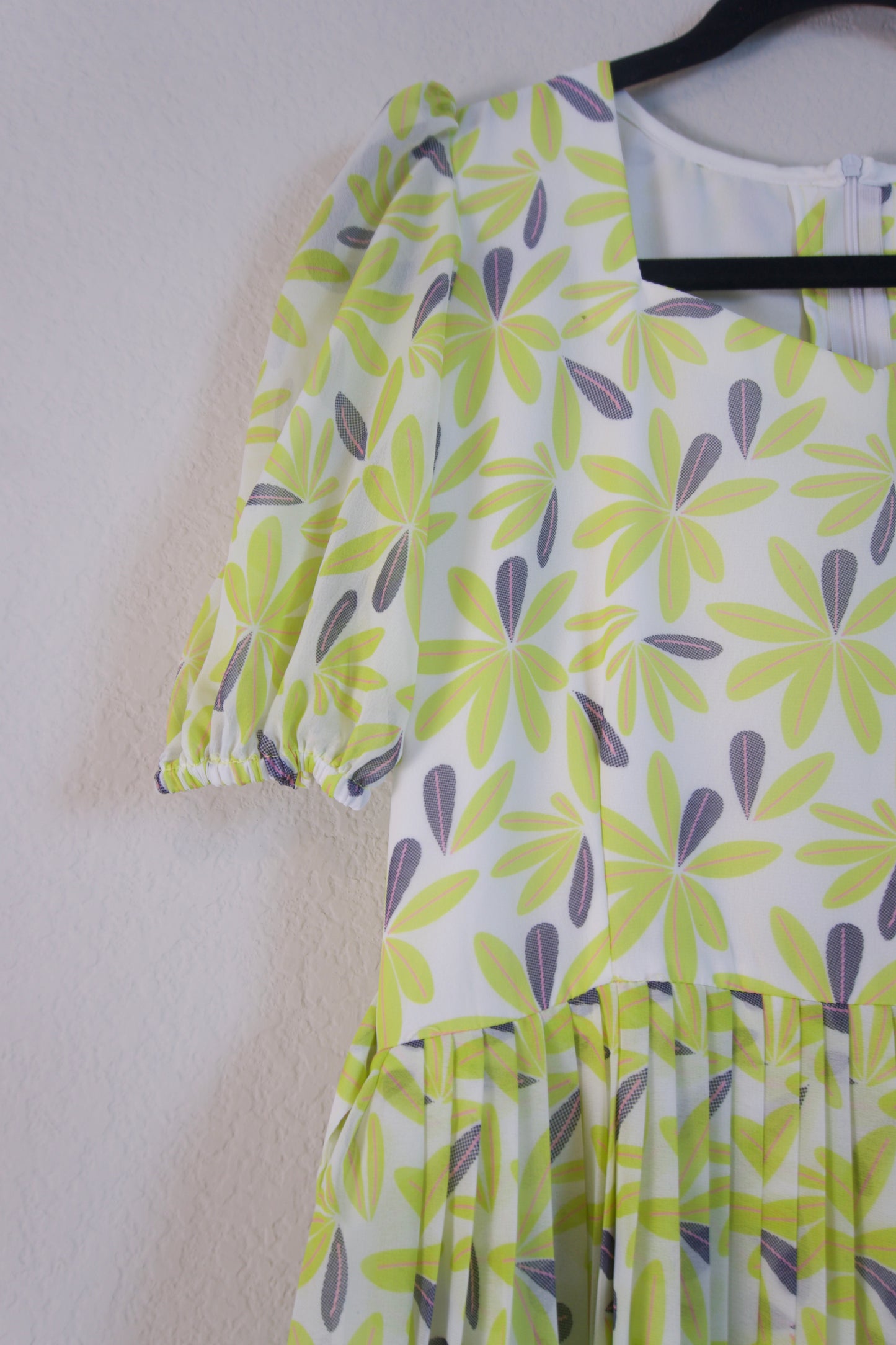 White and Green Floral Georgette Scallop flare frock with elbow elastic sleeves