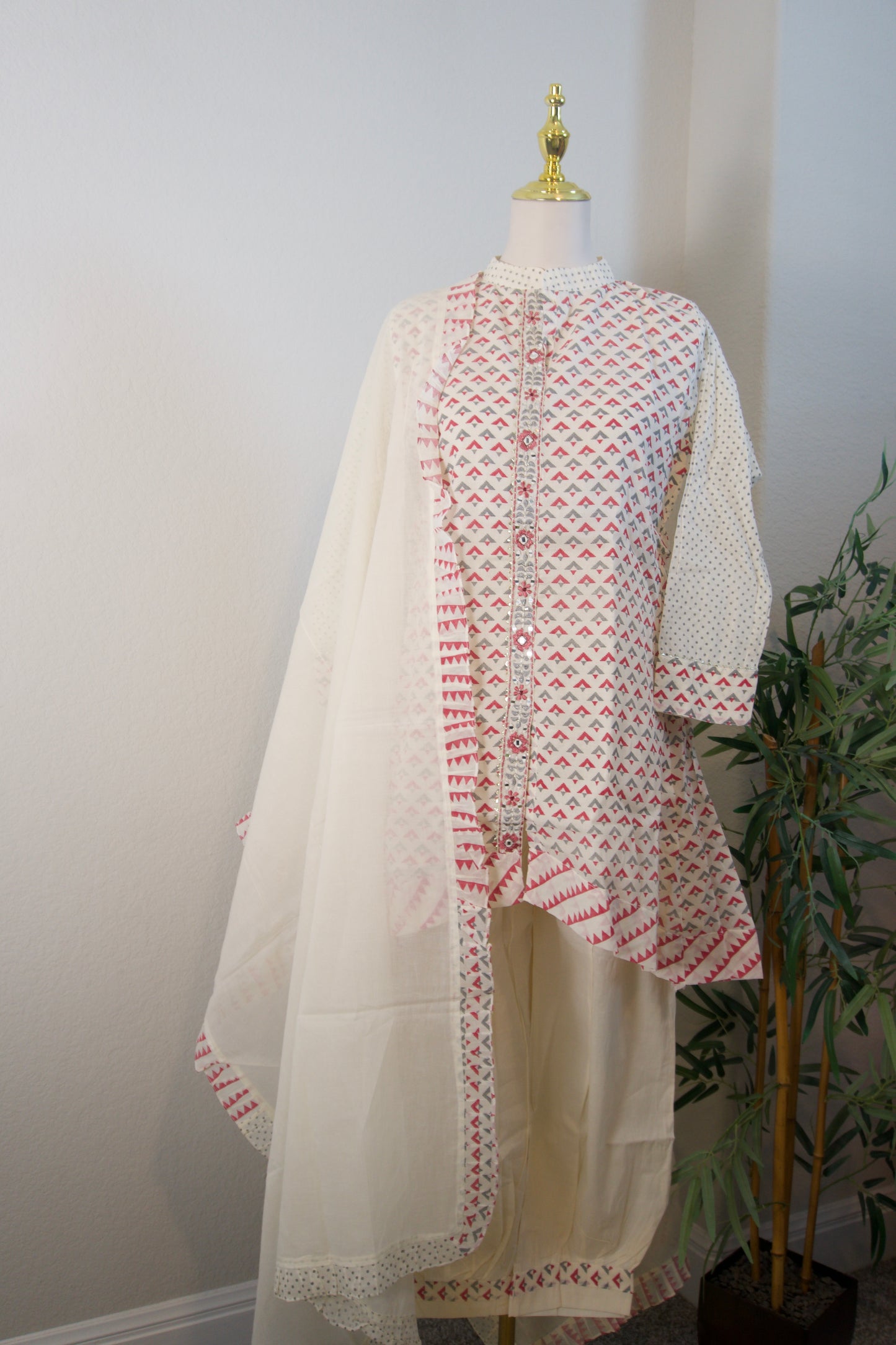 Half white and pink block print cotton high low 3 piece kurti set