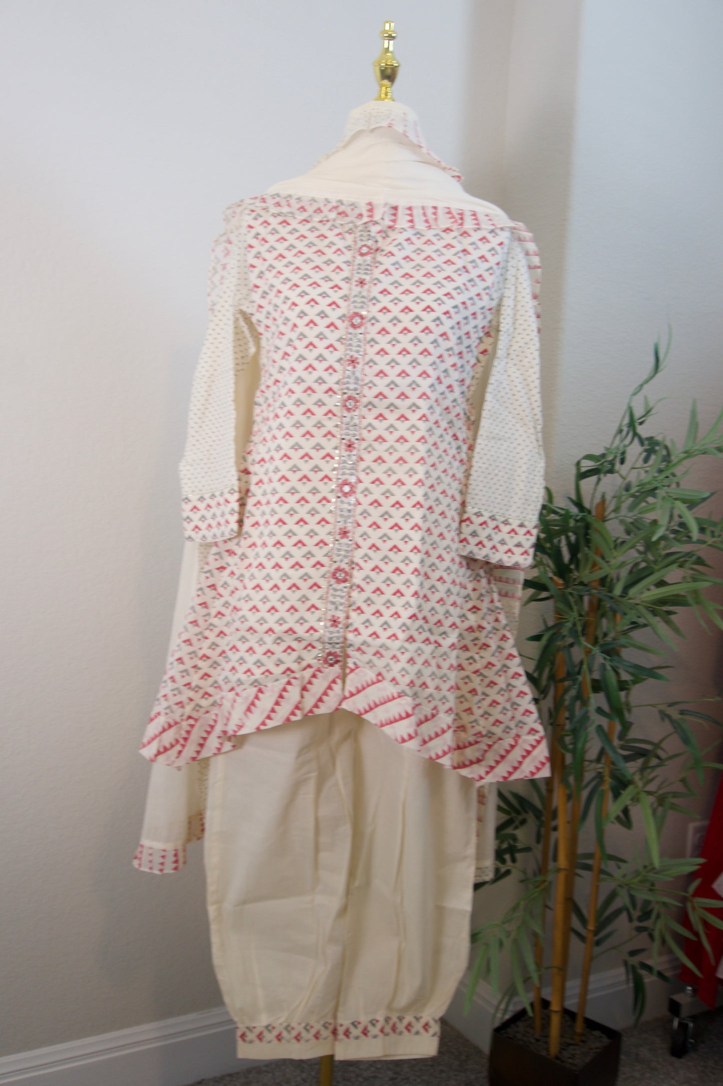 Half white and pink block print cotton high low 3 piece kurti set