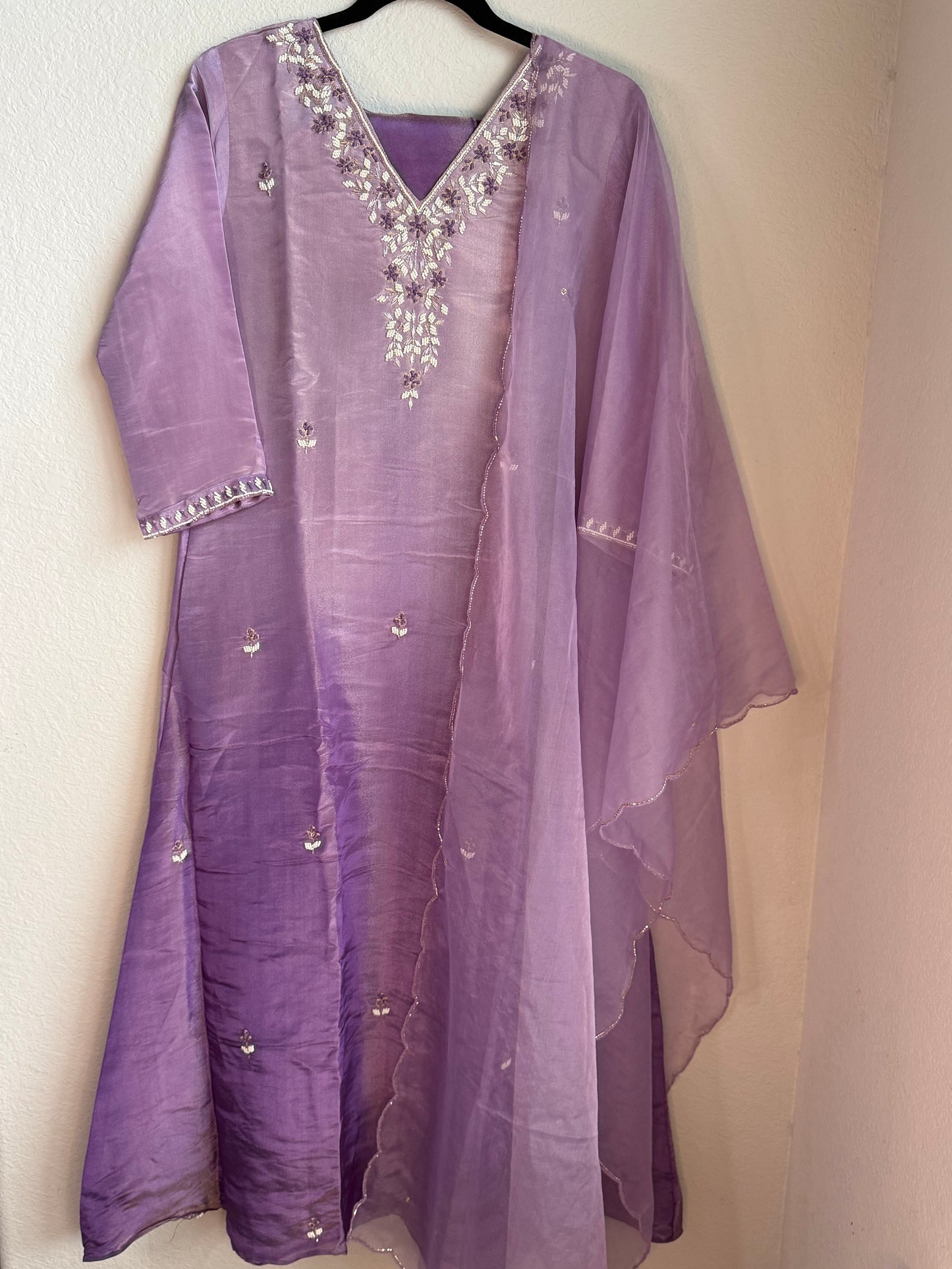 Lavendar pure tissue handwork butties A-line suit set