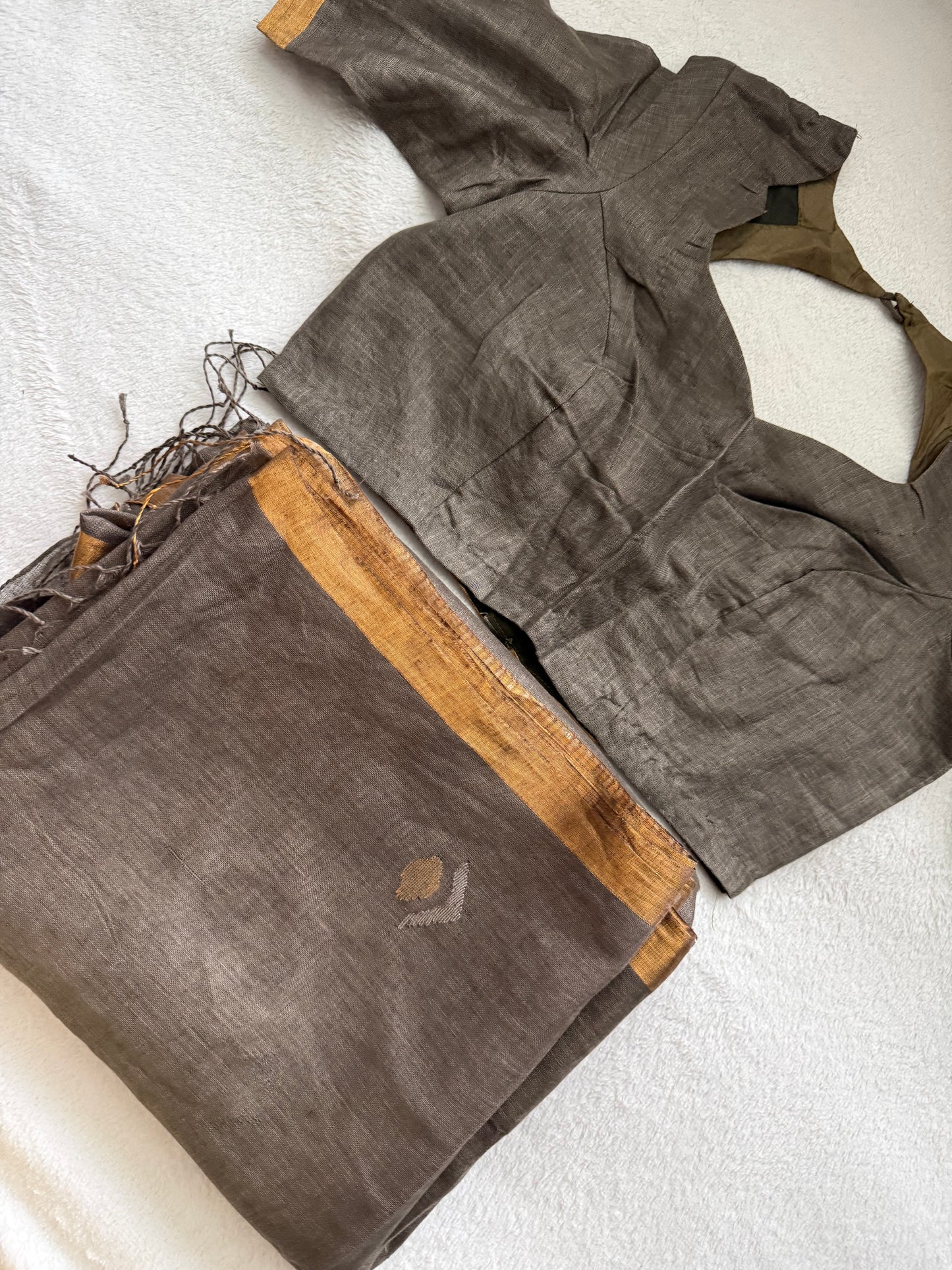 Ash Shade Lenin Handloom Jamdani Saree - with handloom mark