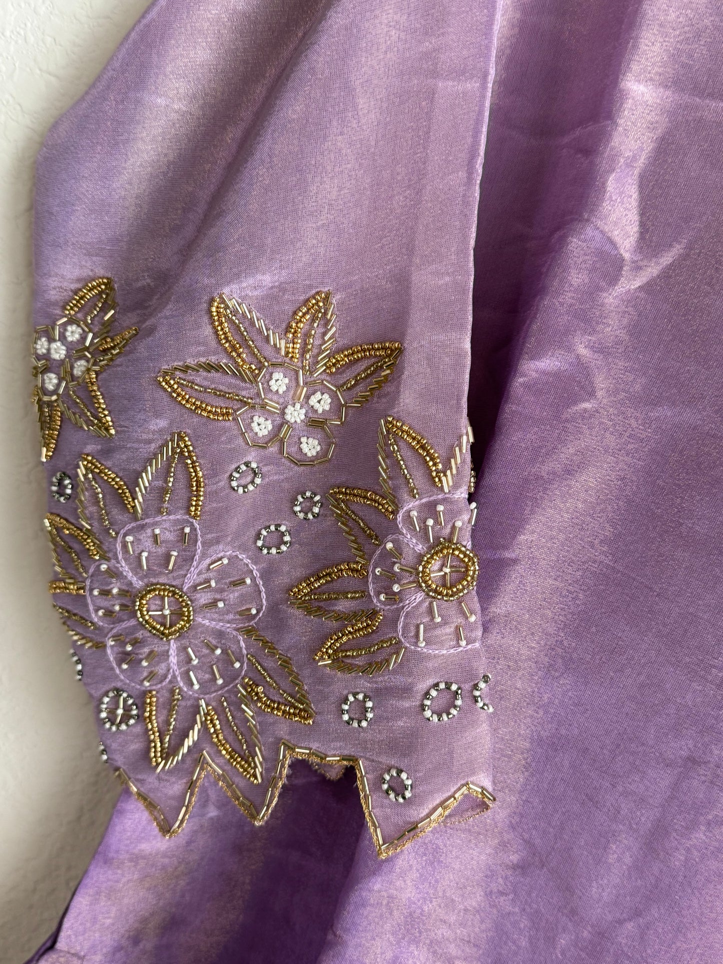 Lavendar pure tissue handwork A-line suit set with a beautiful sleeve detailing